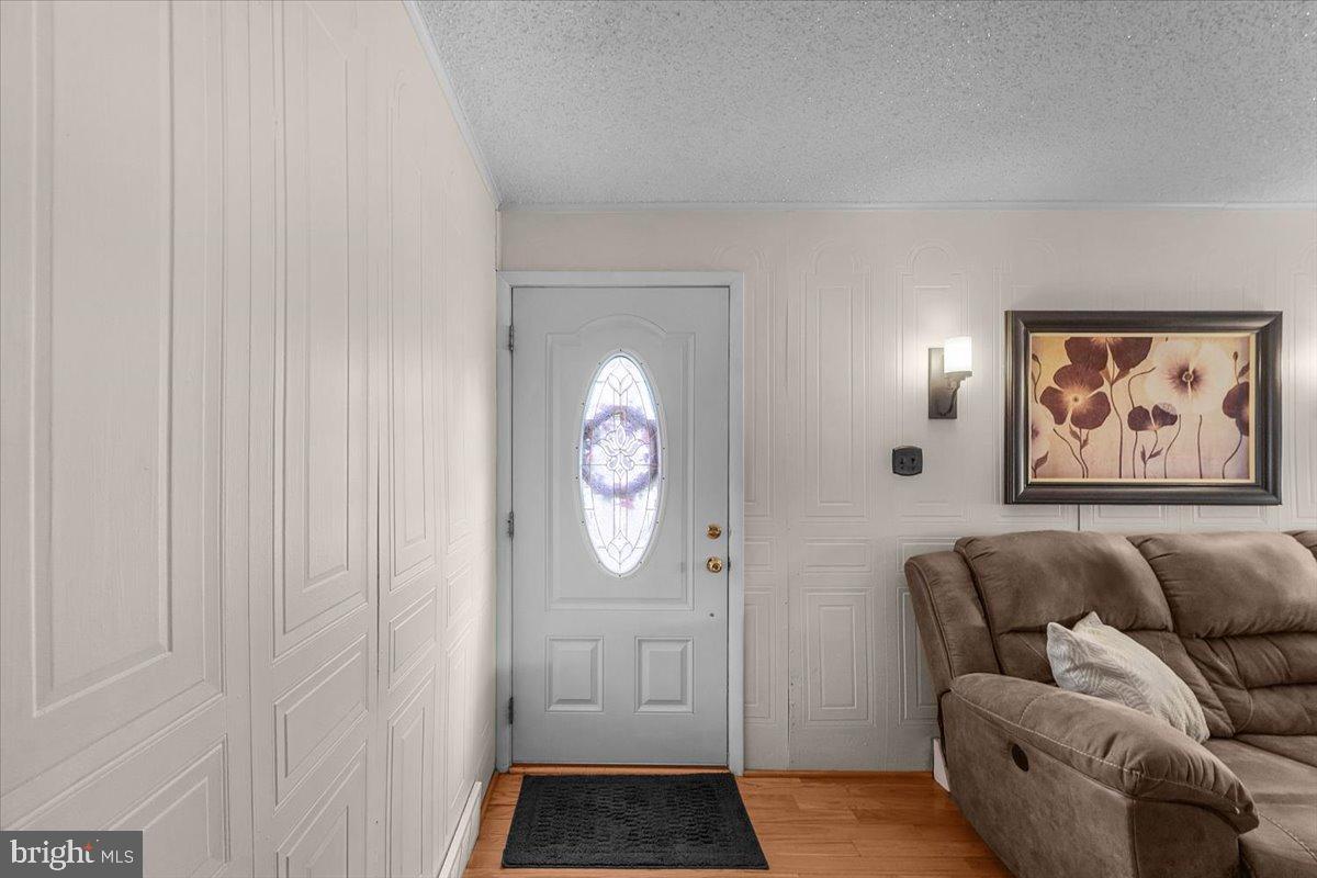 9933 MEDWAY ROAD