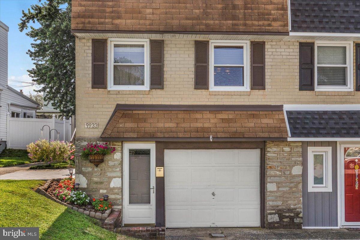 9933 MEDWAY ROAD