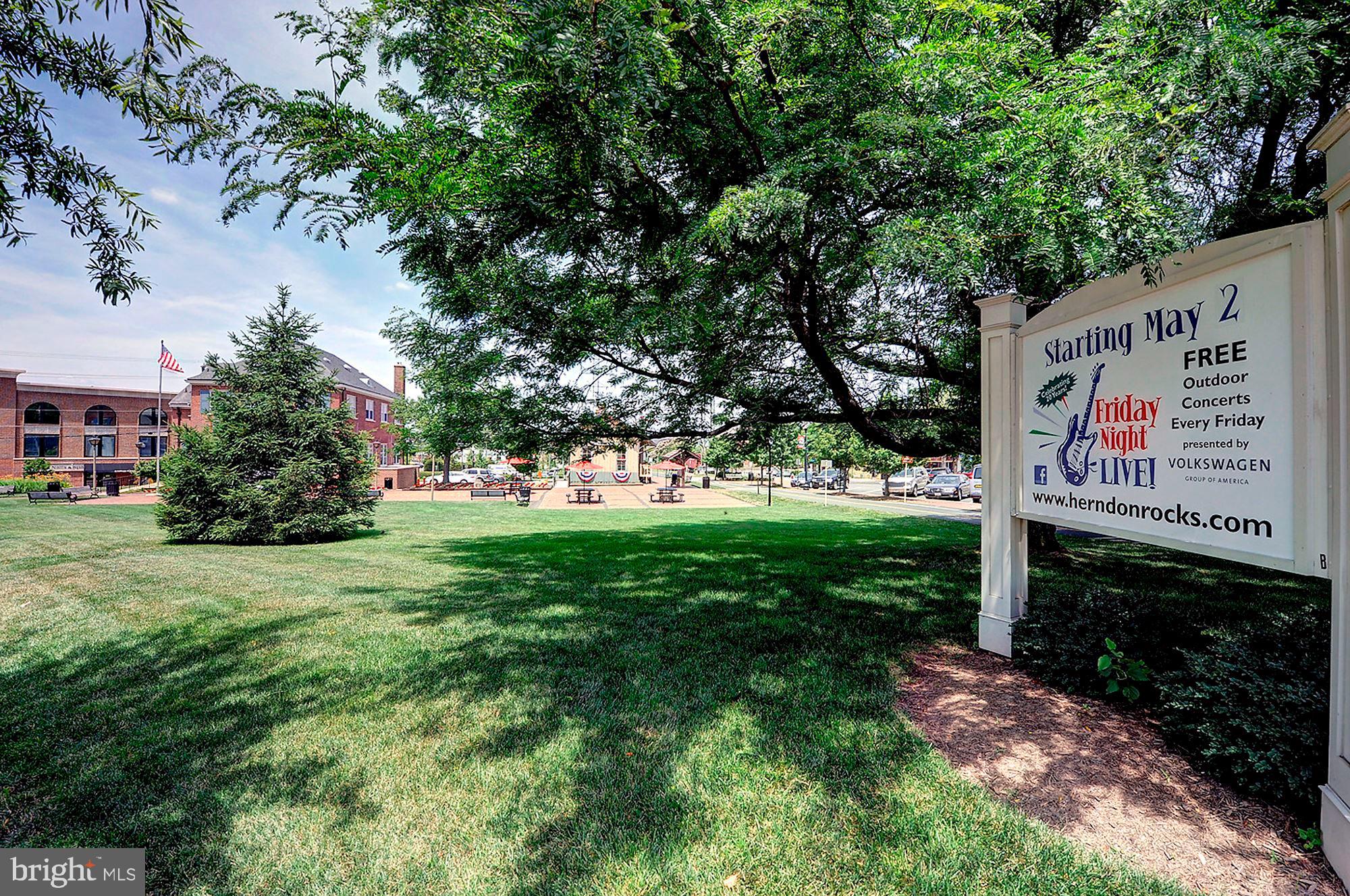 GROVEWOOD - Residential