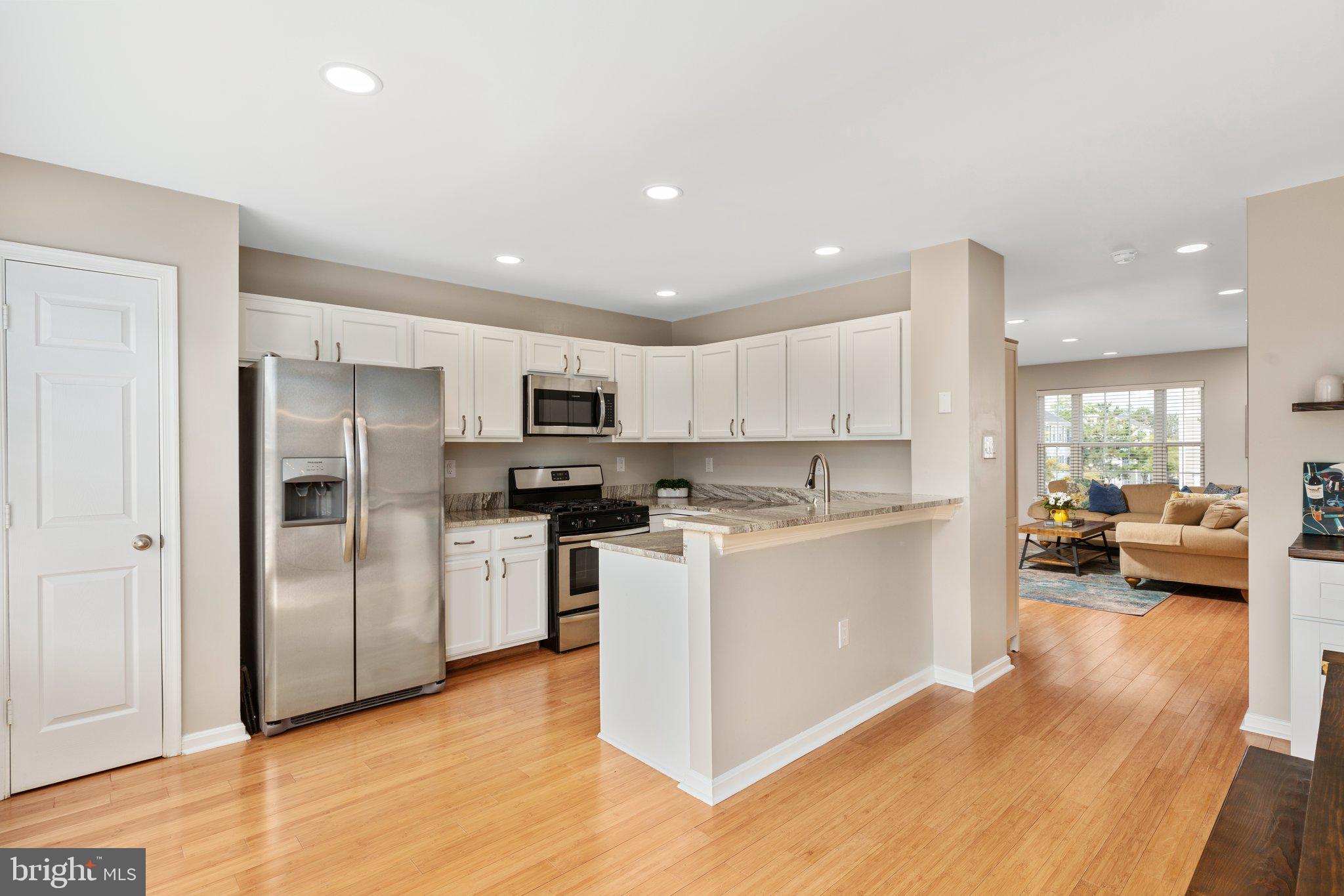 GROVEWOOD - Residential