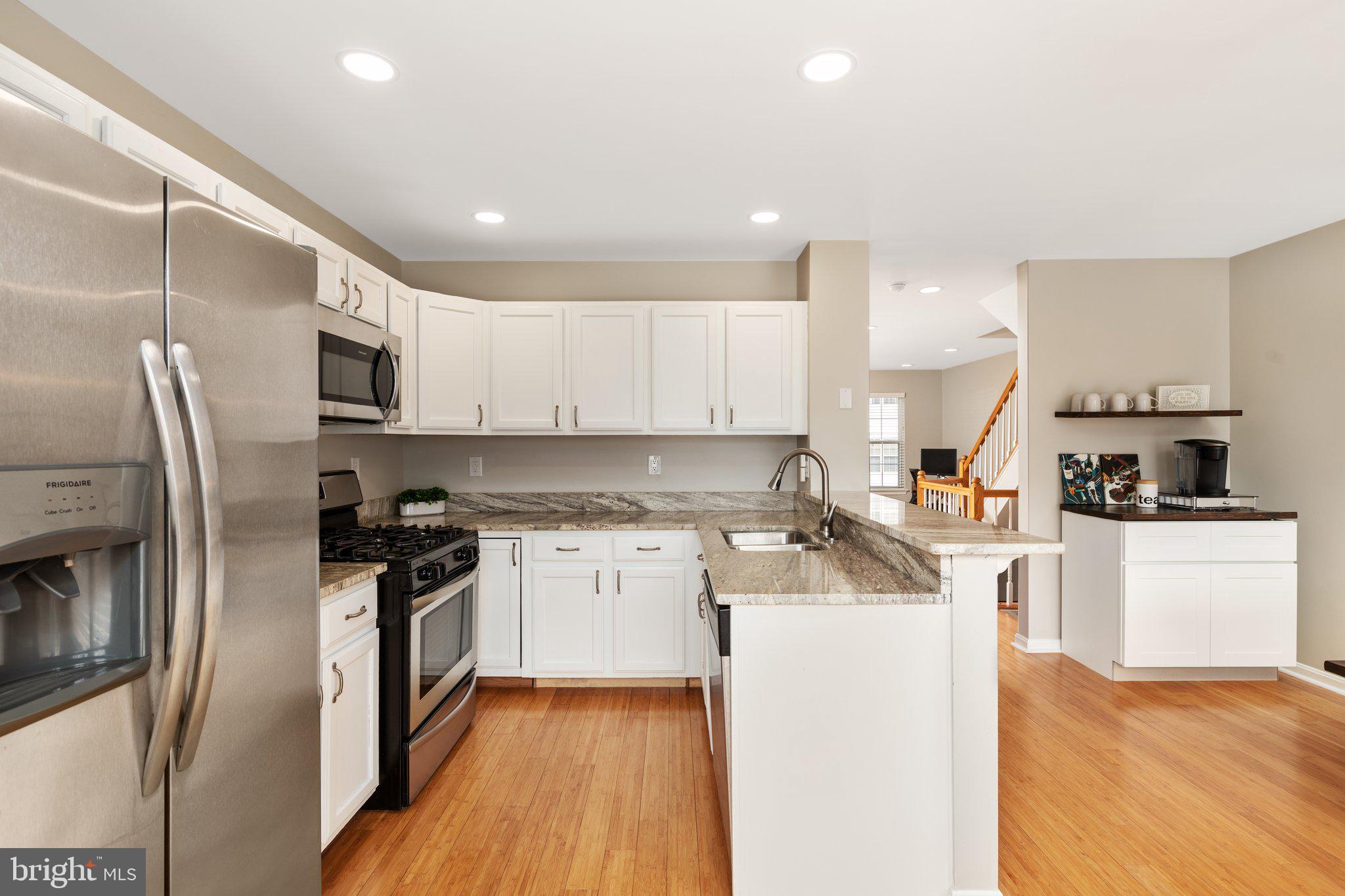 GROVEWOOD - Residential