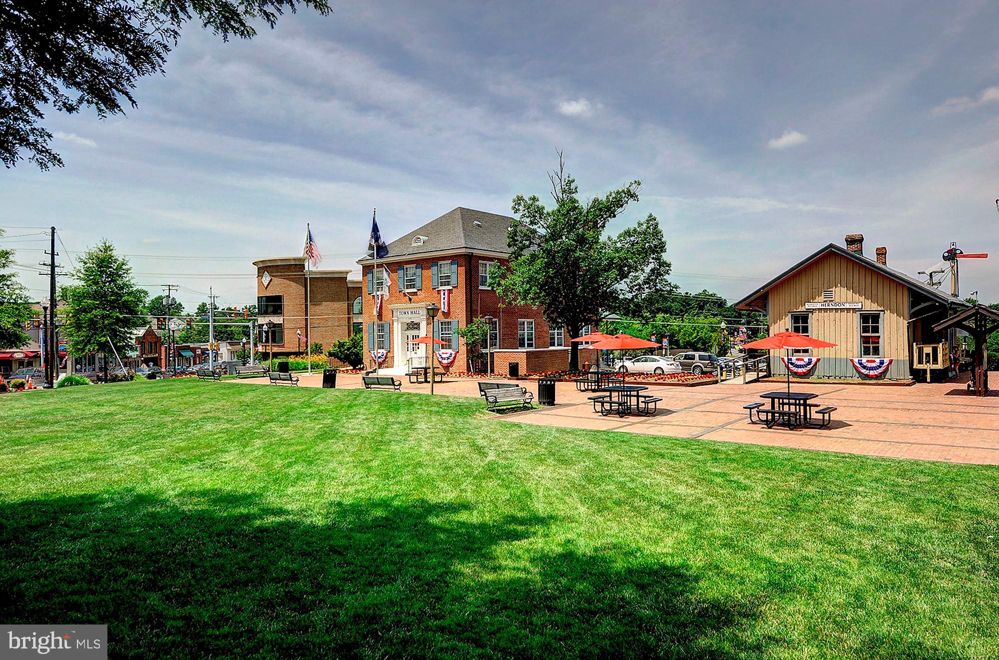 GROVEWOOD - Residential