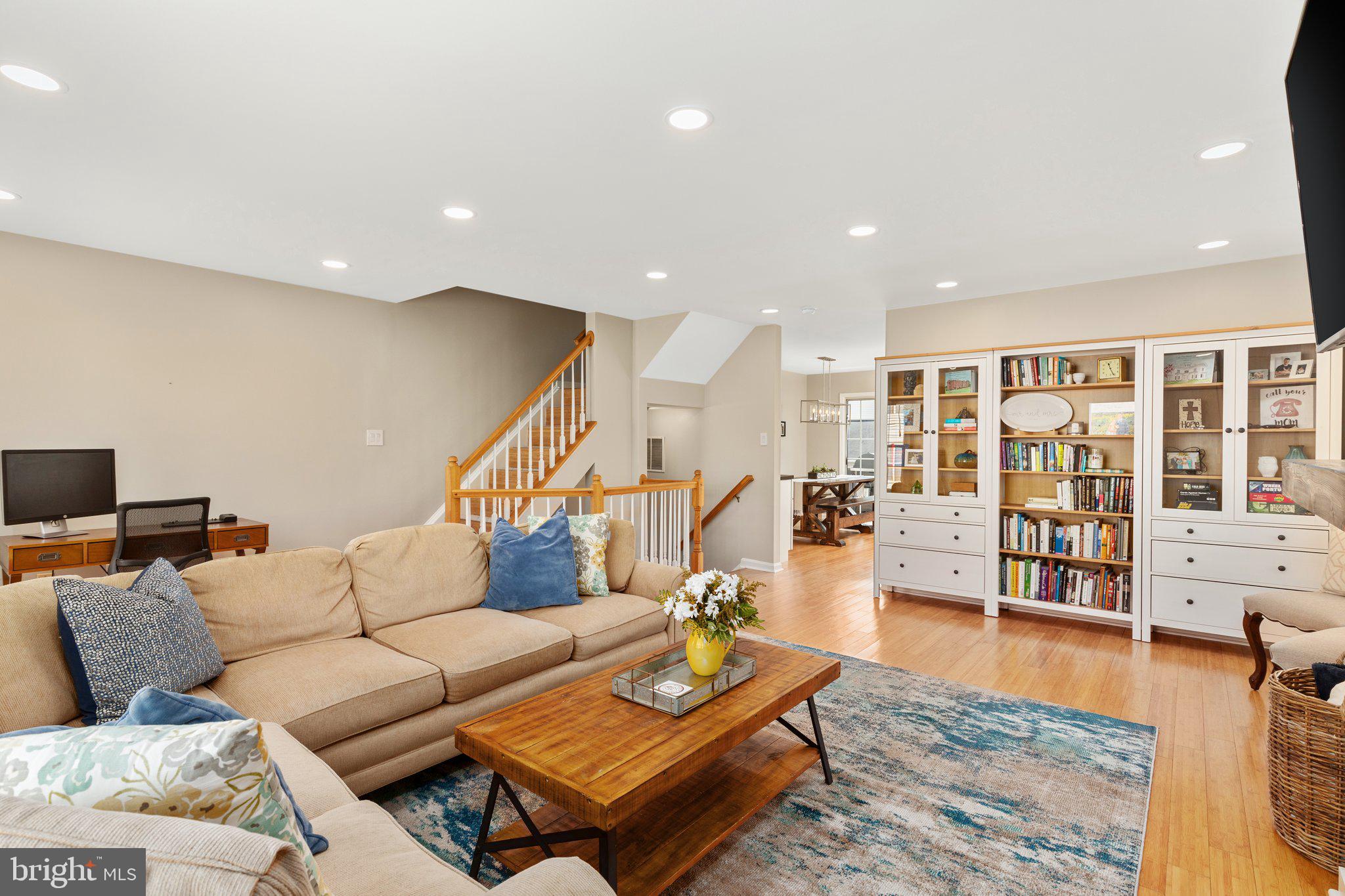 GROVEWOOD - Residential