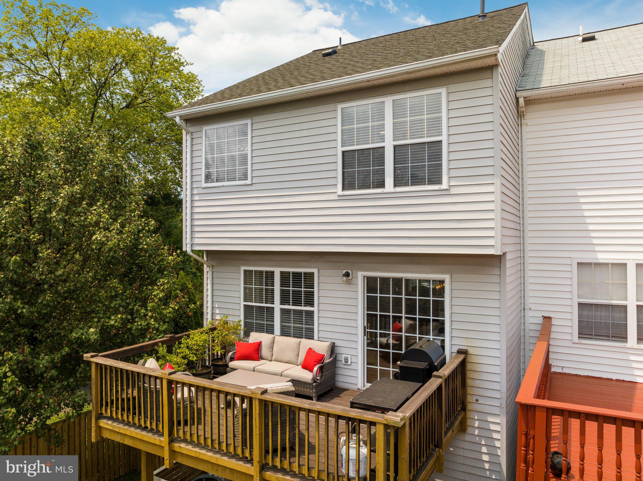 GROVEWOOD - Residential