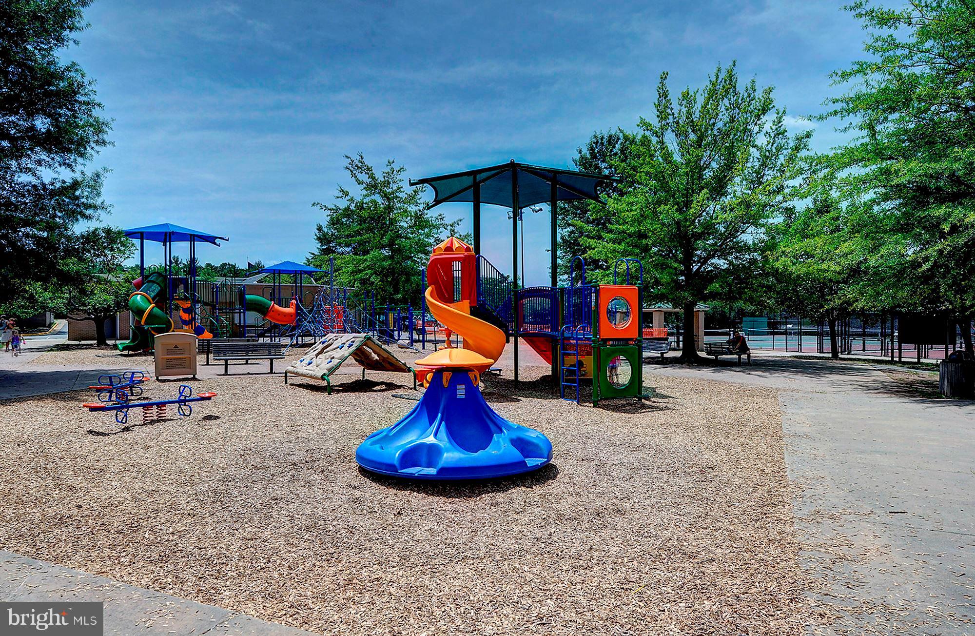 GROVEWOOD - Residential