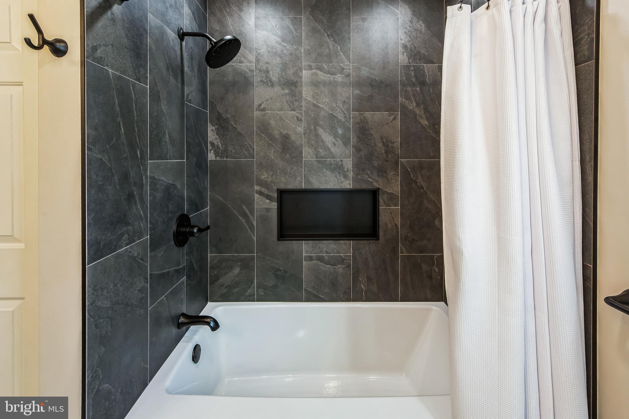 CANNON WOODS - Residential