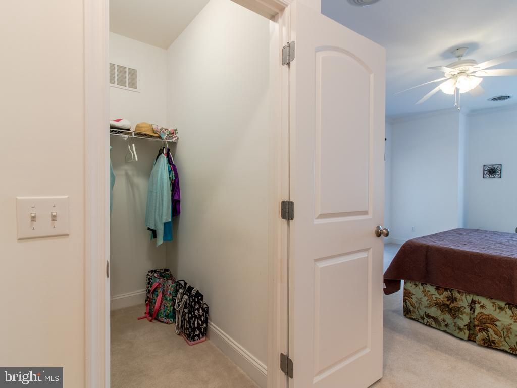 PENINSULA - Residential