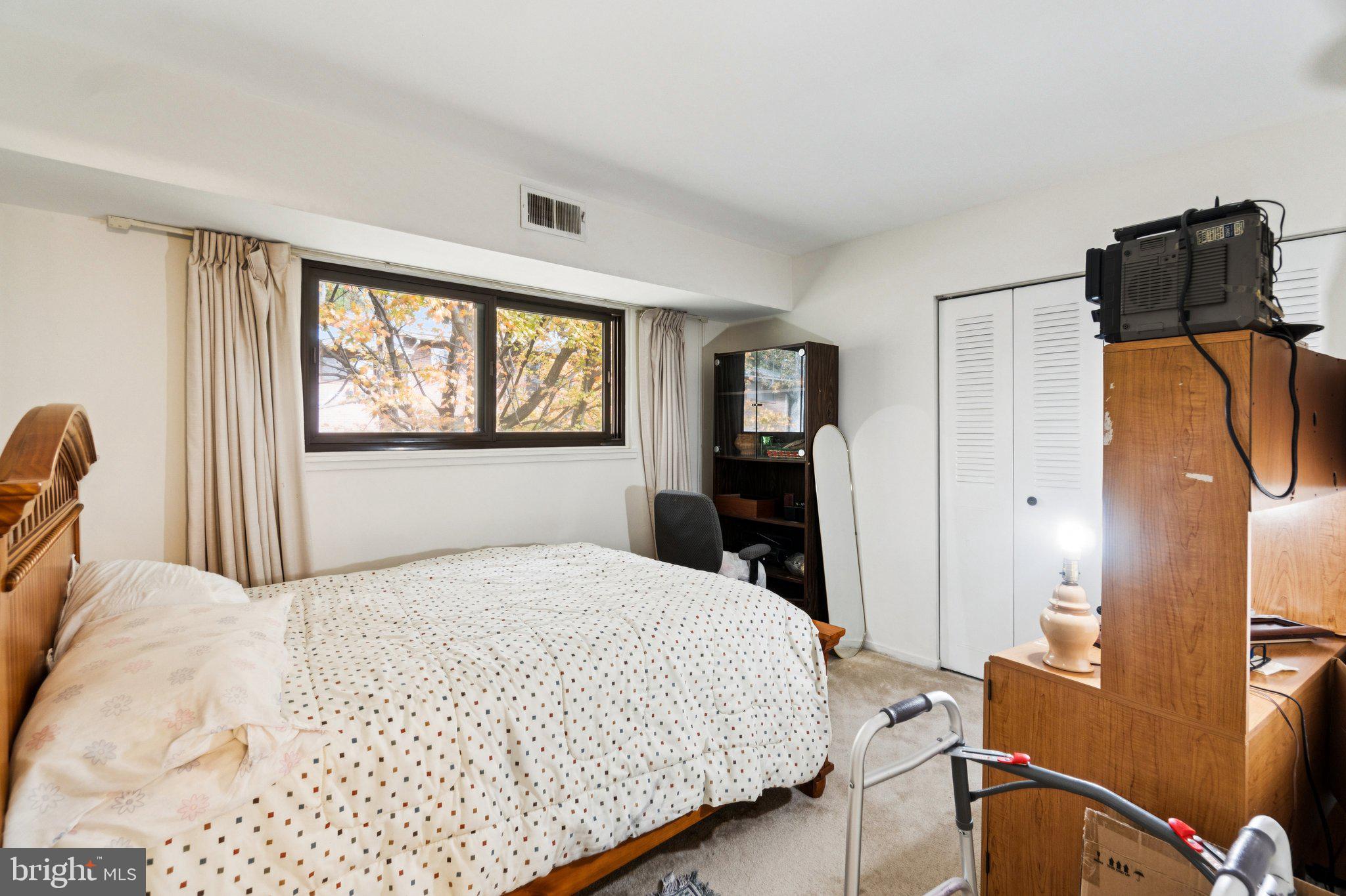 TIMBERLANE VILLAGE GARDEN CONDOMINIUMS - Residential