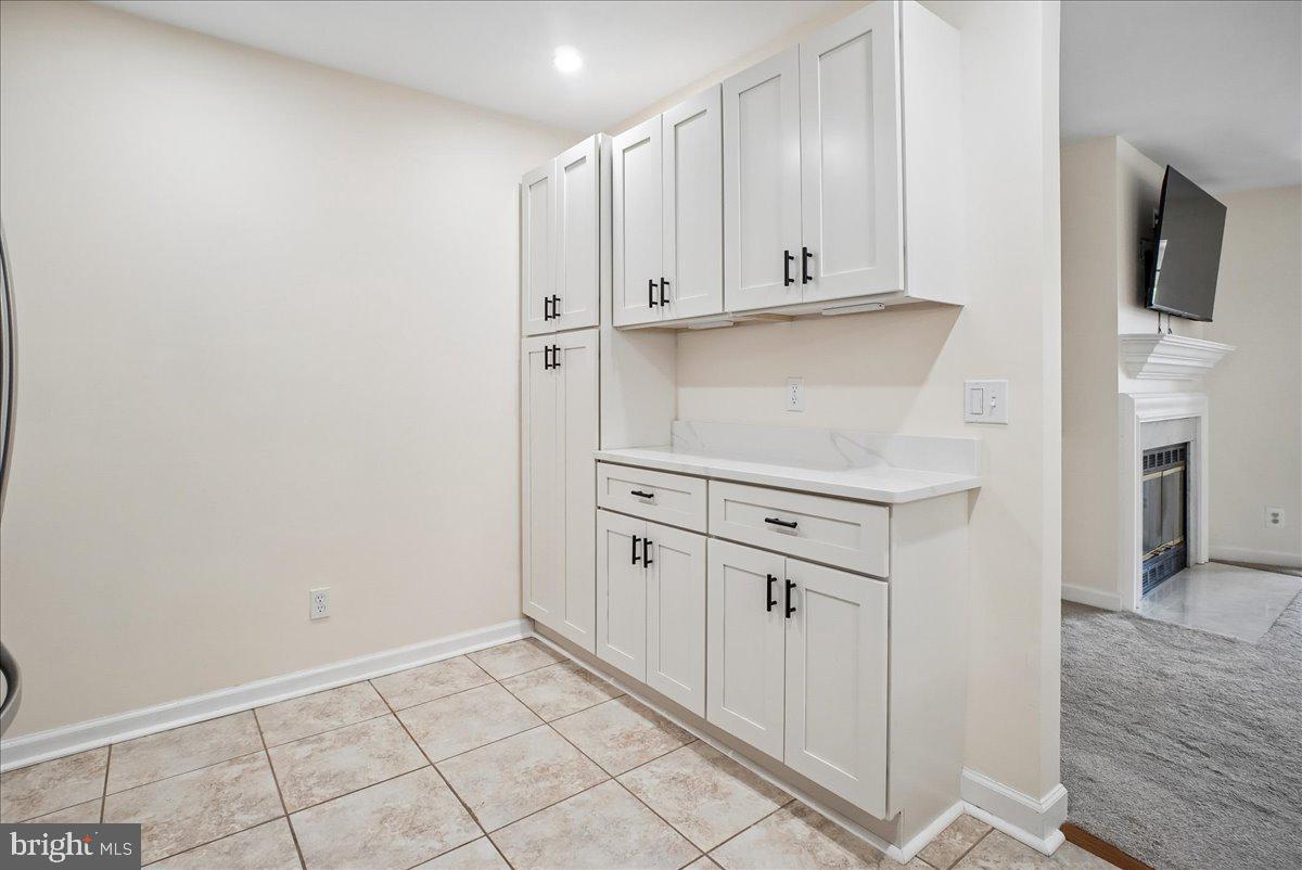 3800 RIDGE KNOLL COURT 9