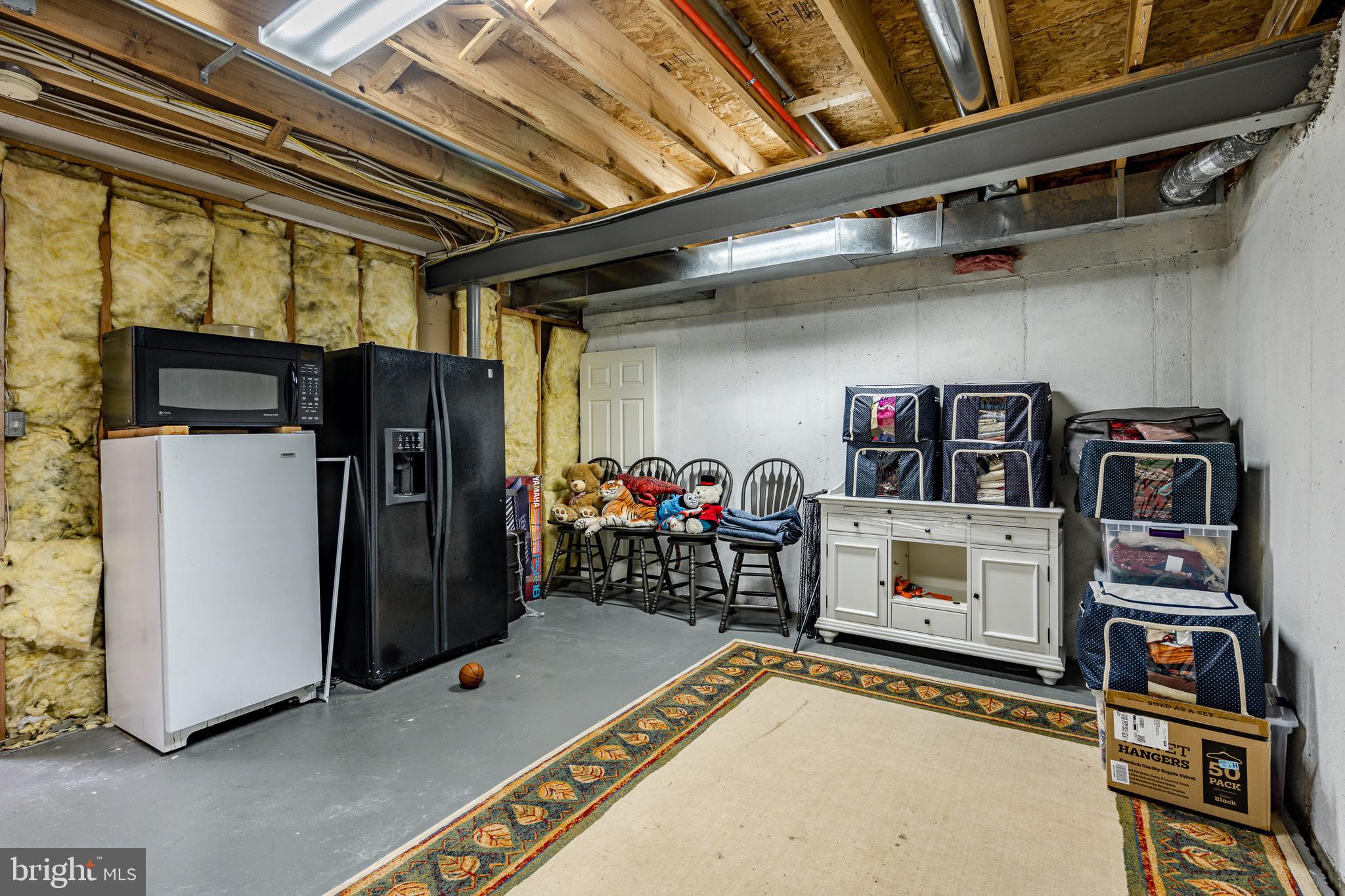 CHARLESTOWN HUNT - Residential