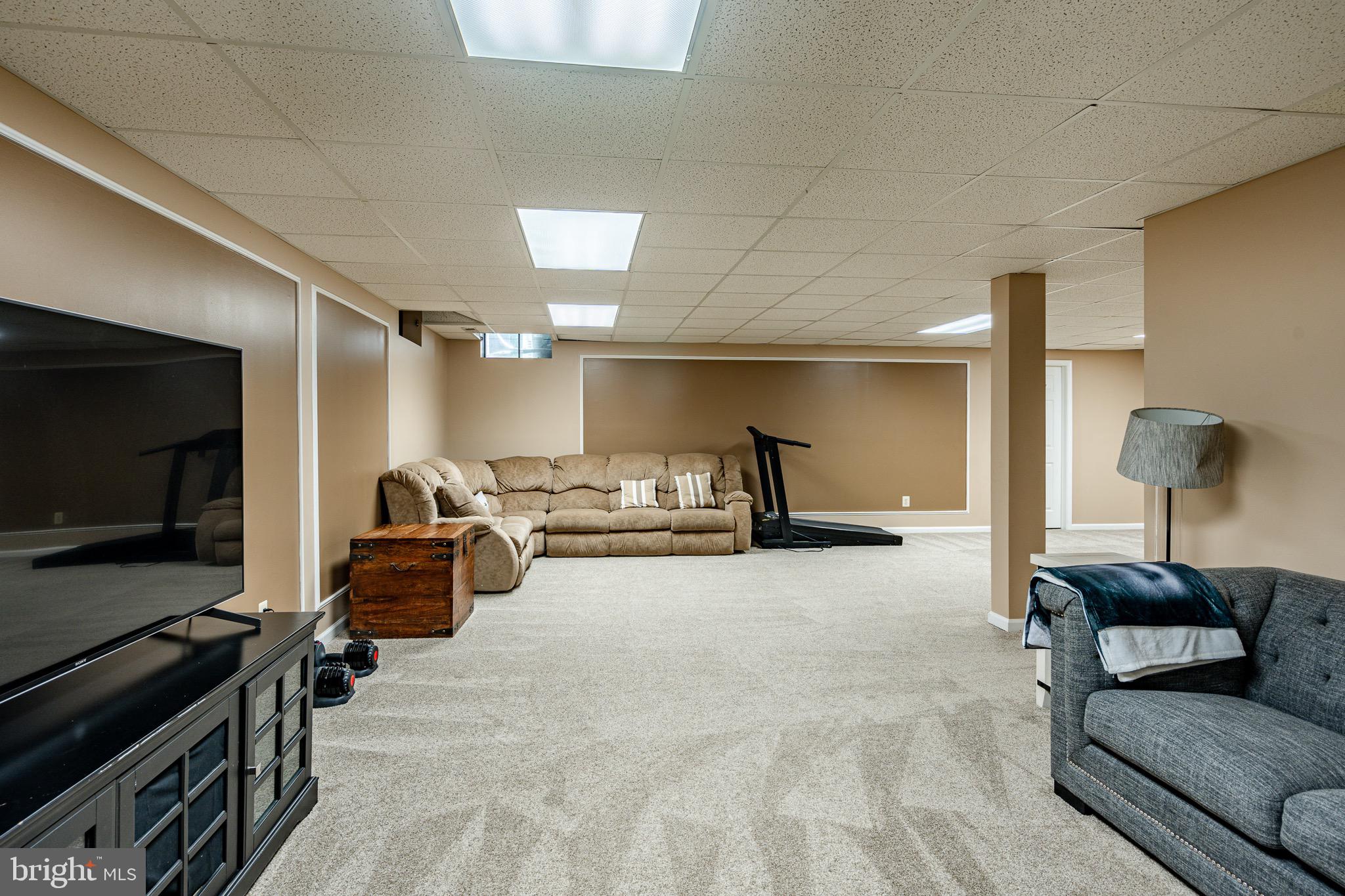 CHARLESTOWN HUNT - Residential