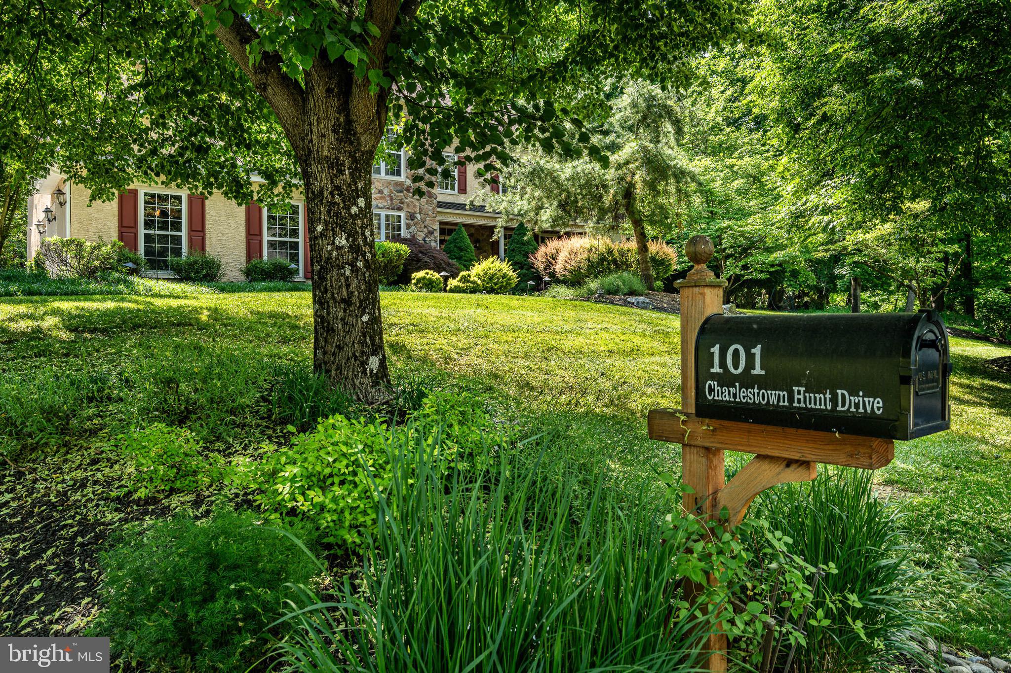 CHARLESTOWN HUNT - Residential