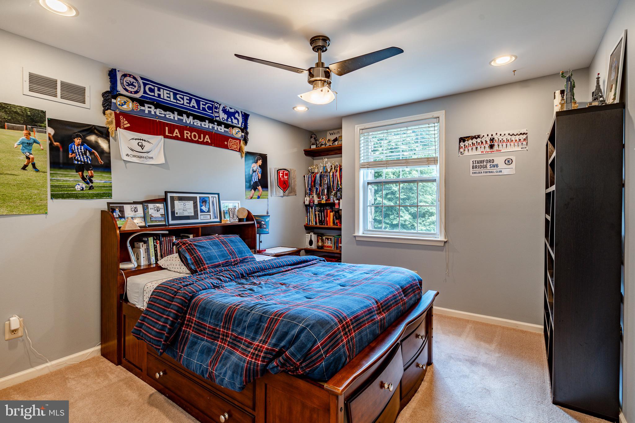 CHARLESTOWN HUNT - Residential