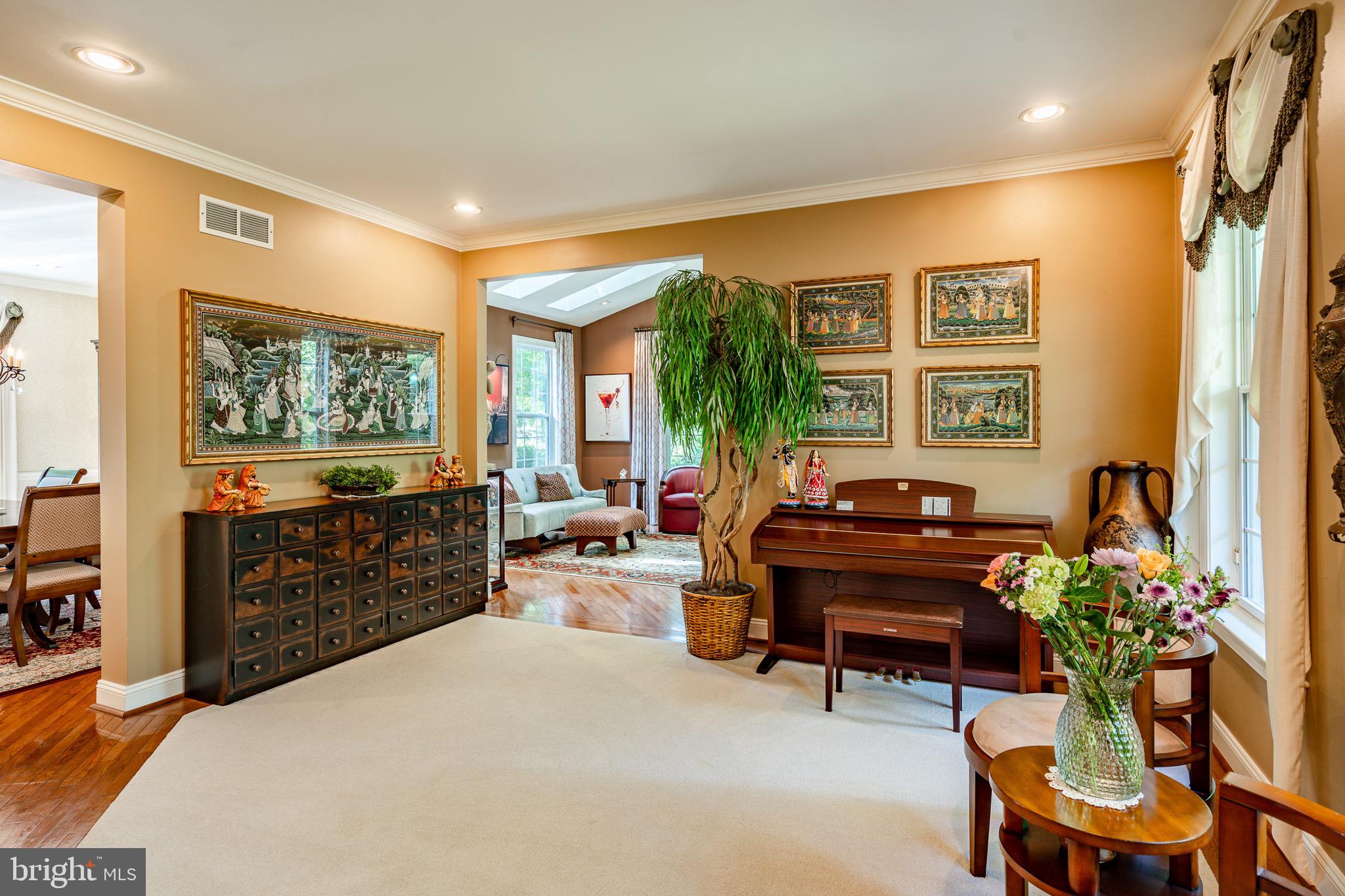 CHARLESTOWN HUNT - Residential