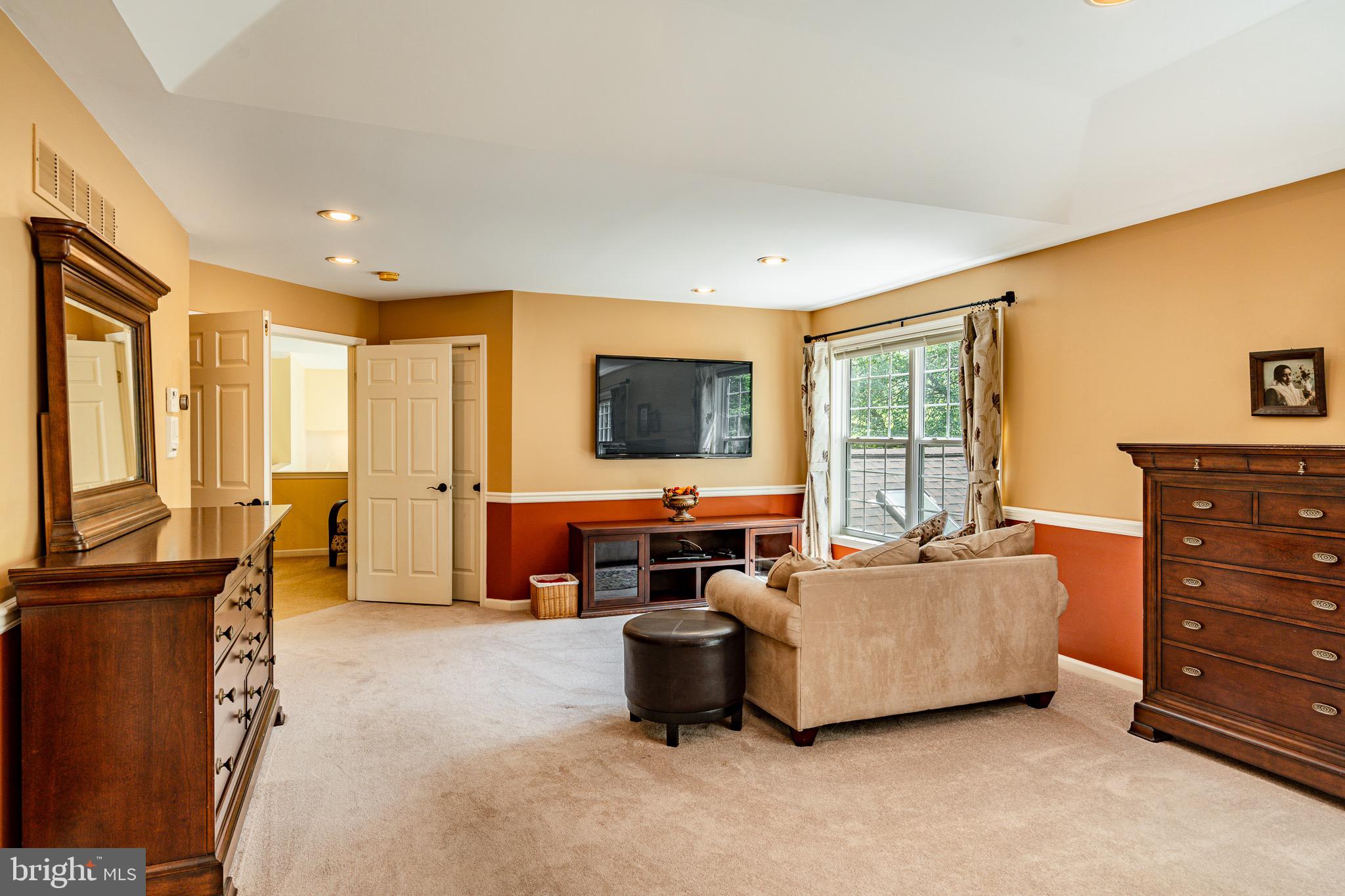 CHARLESTOWN HUNT - Residential