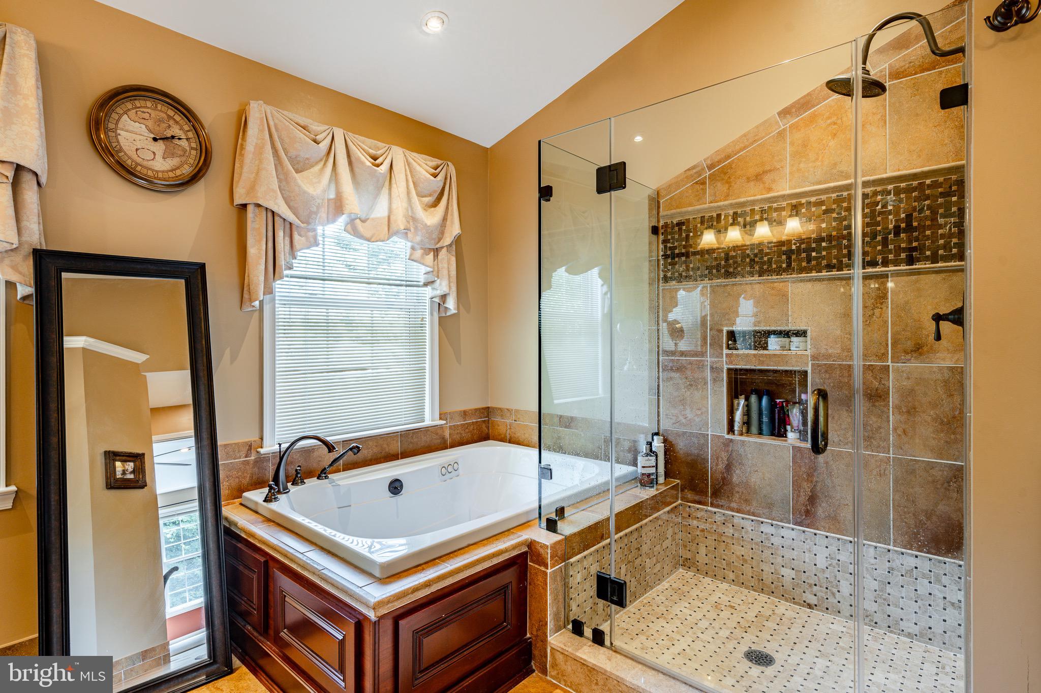 CHARLESTOWN HUNT - Residential