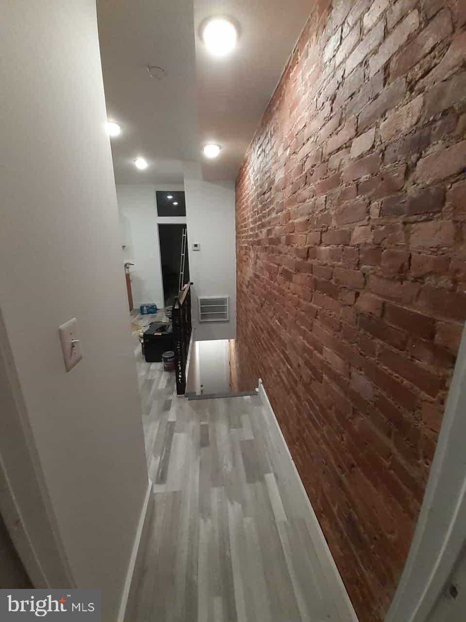 KENSINGTON - Residential Lease