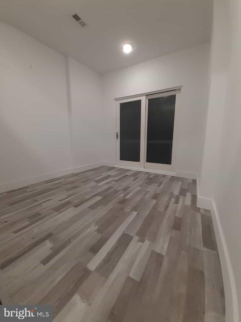 KENSINGTON - Residential Lease