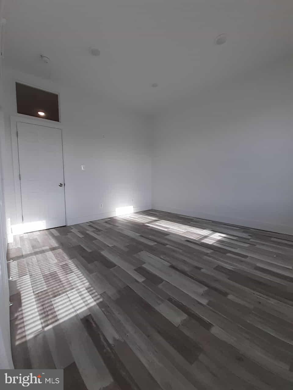 KENSINGTON - Residential Lease