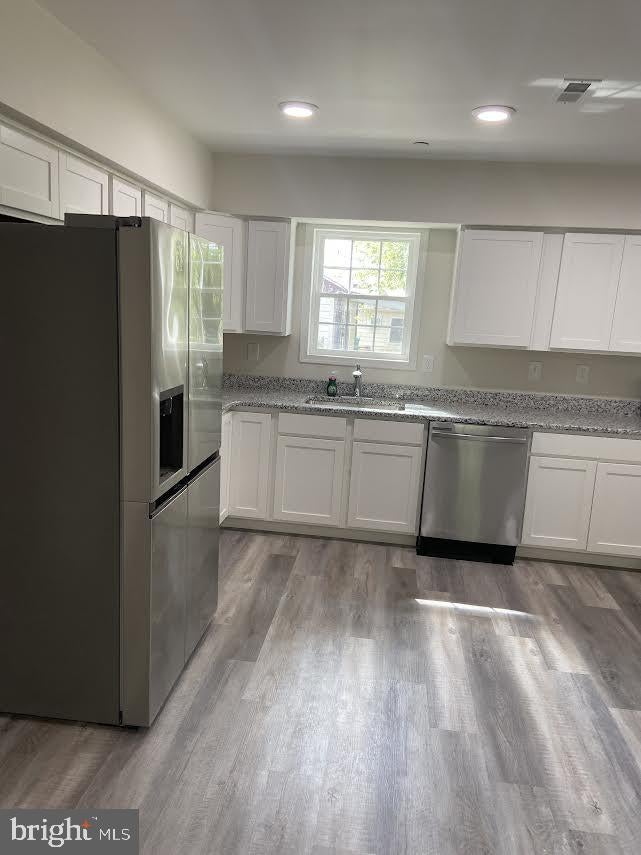 9 SLIPSTREAM COURT