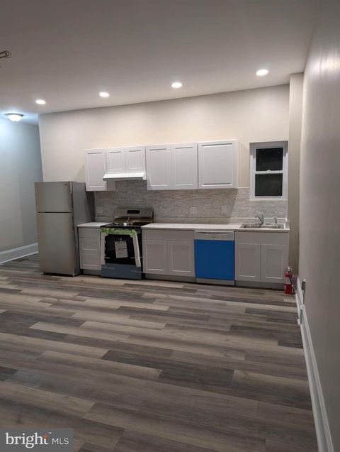 305A W EVESHAM AVENUE MAGNOLIA NJ 08049