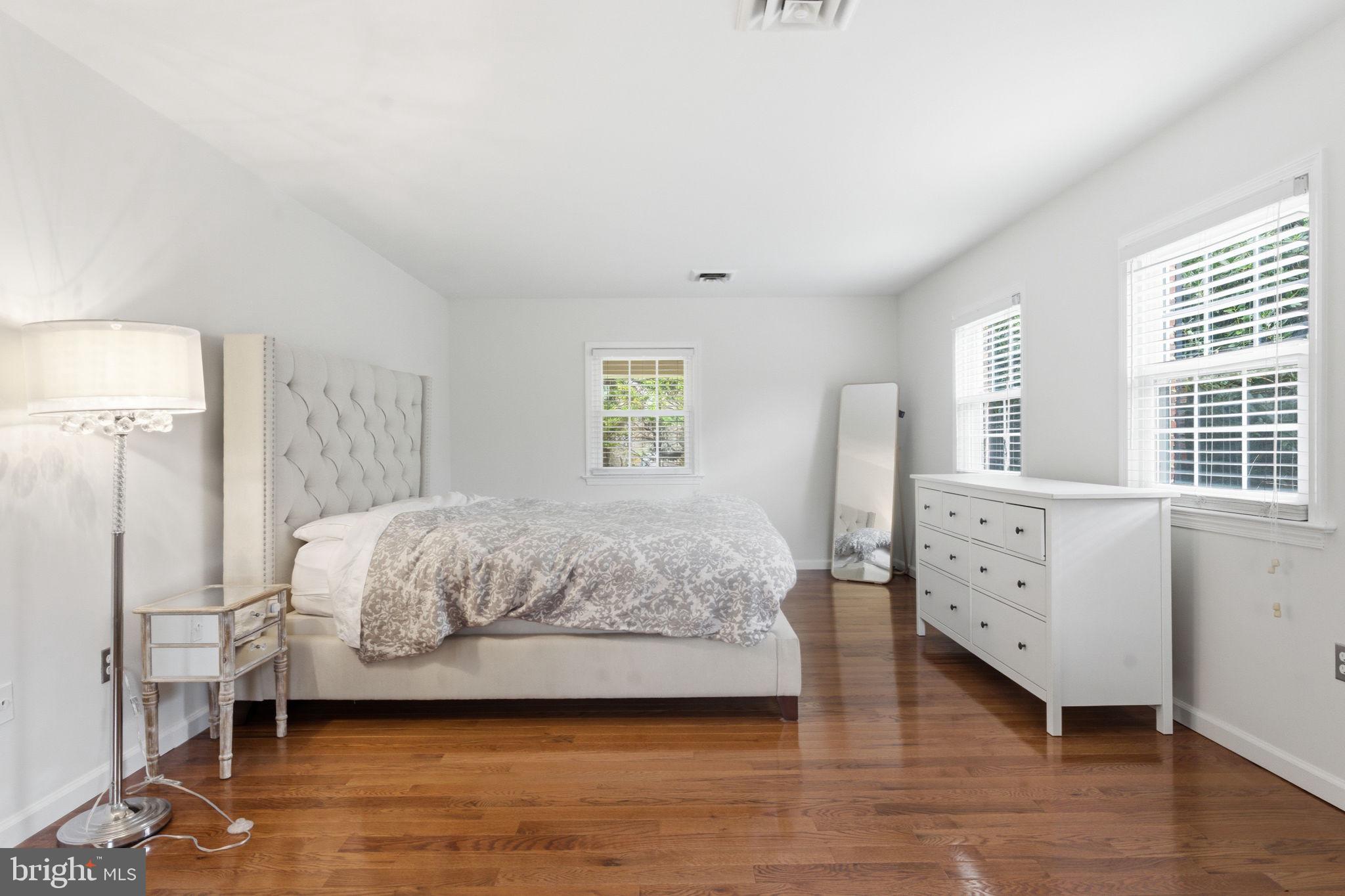 WEST LANGLEY - Residential