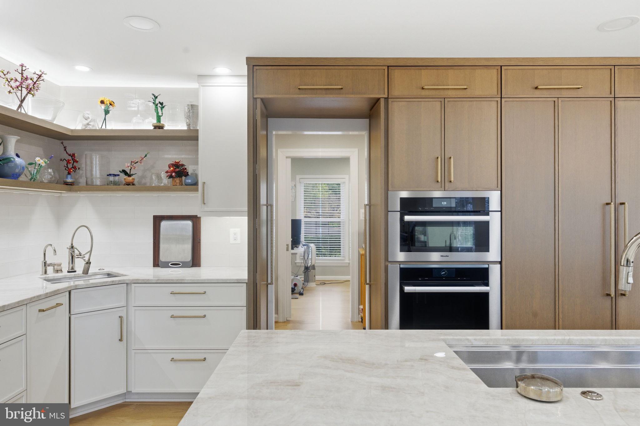 WEST LANGLEY - Residential