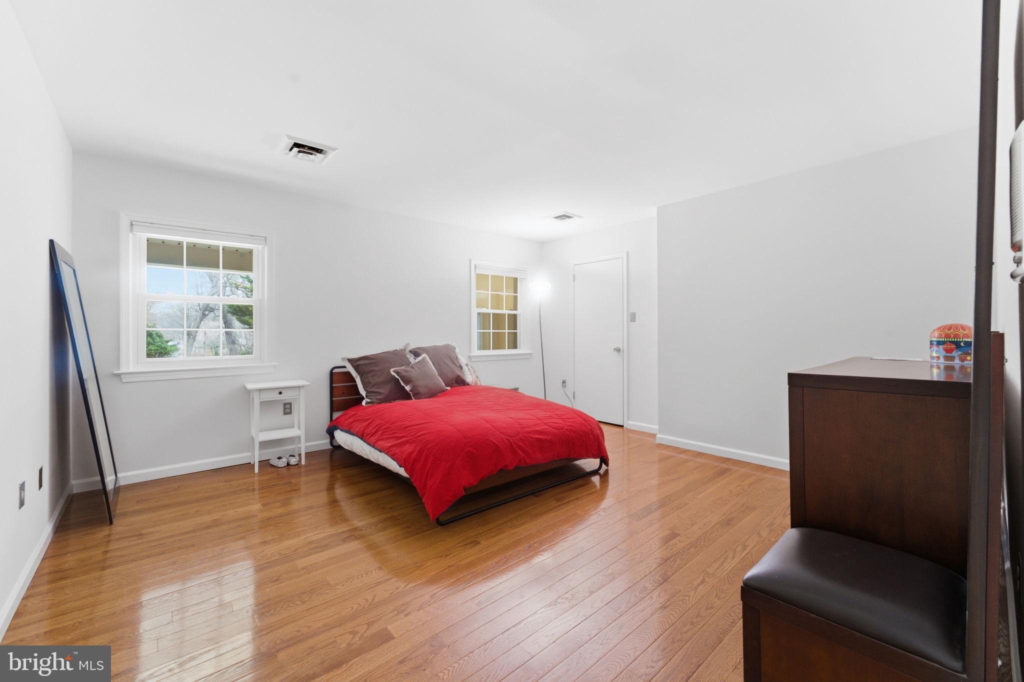 WEST LANGLEY - Residential