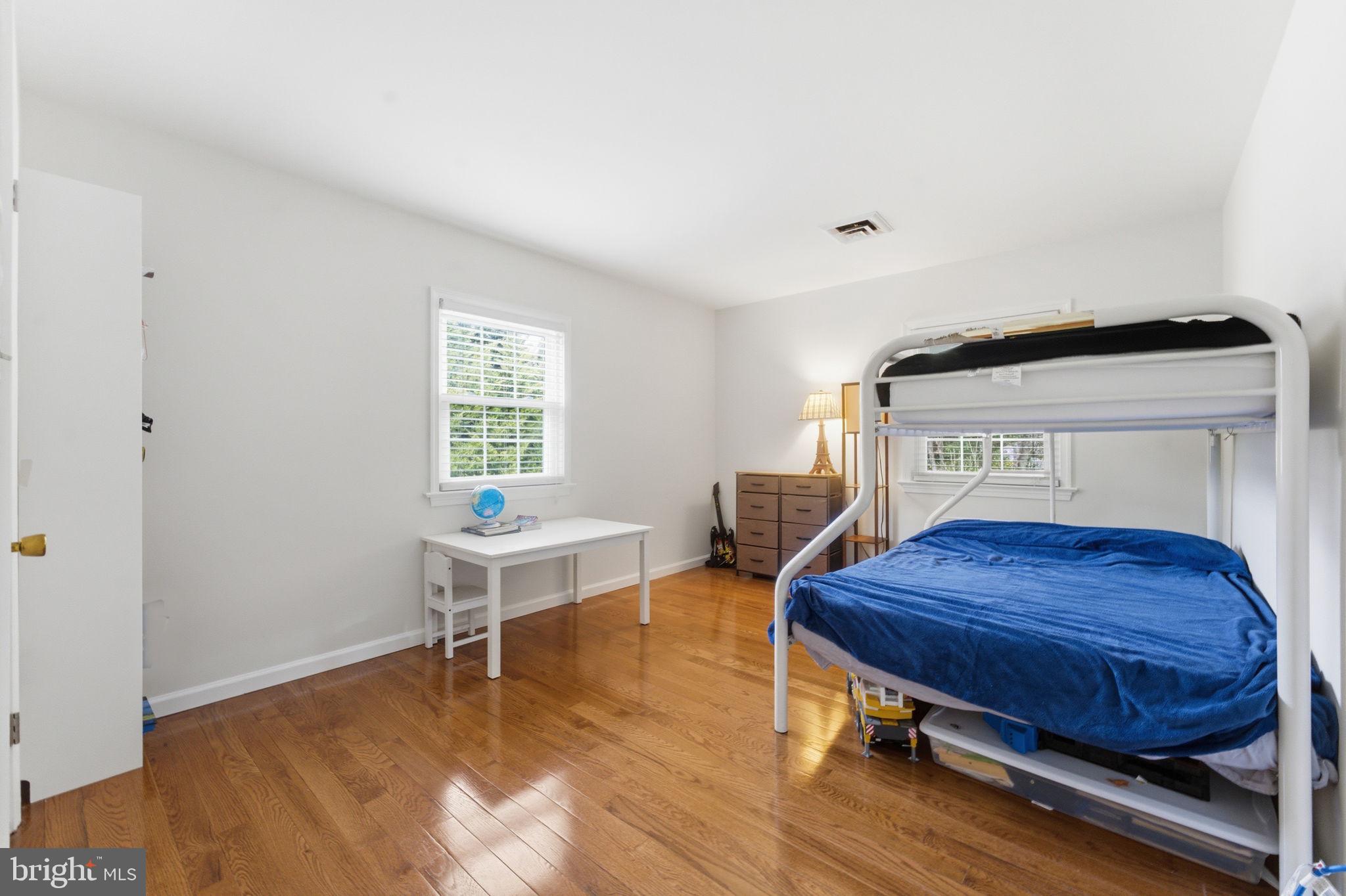 WEST LANGLEY - Residential