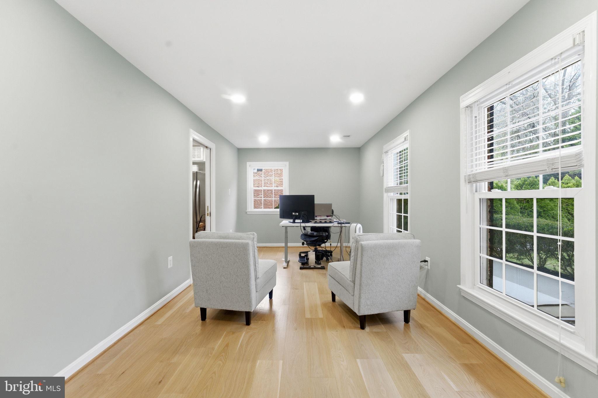 WEST LANGLEY - Residential