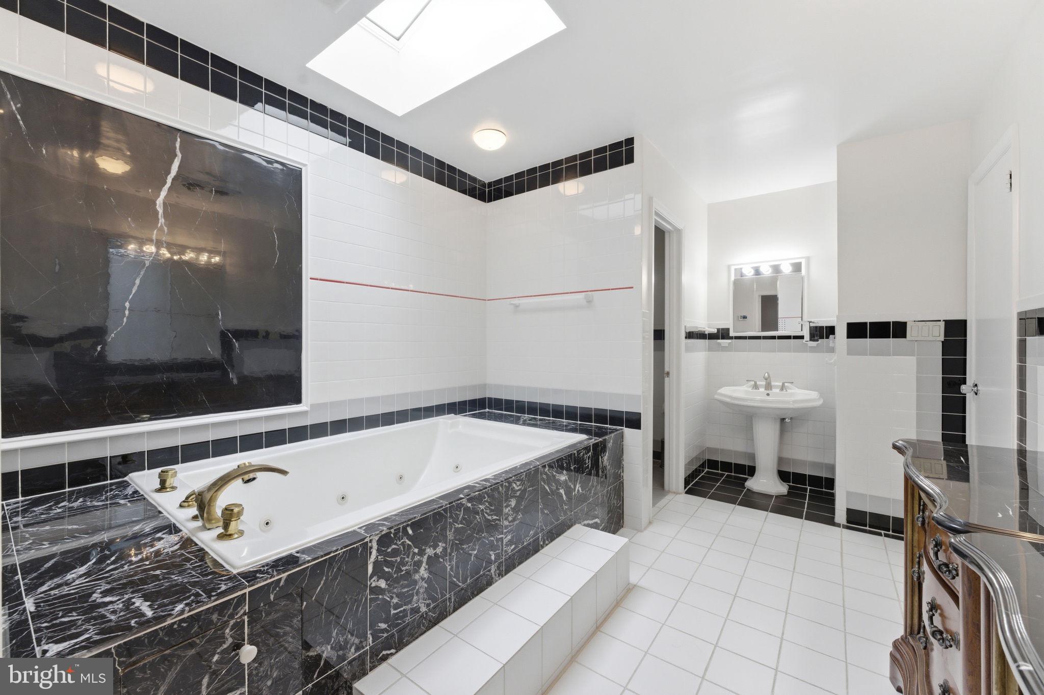 WEST LANGLEY - Residential