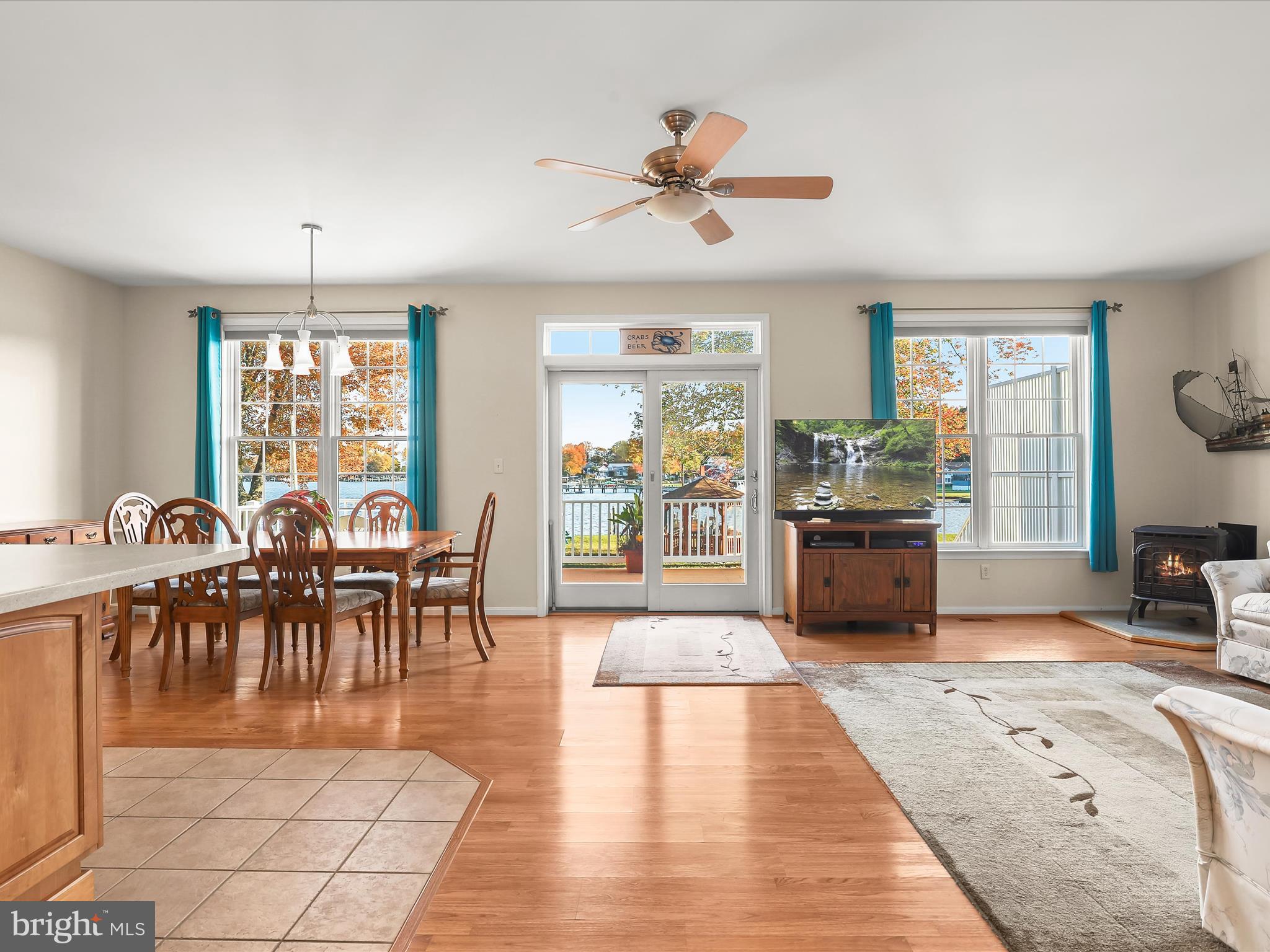 BOWLEYS QUARTERS - Residential