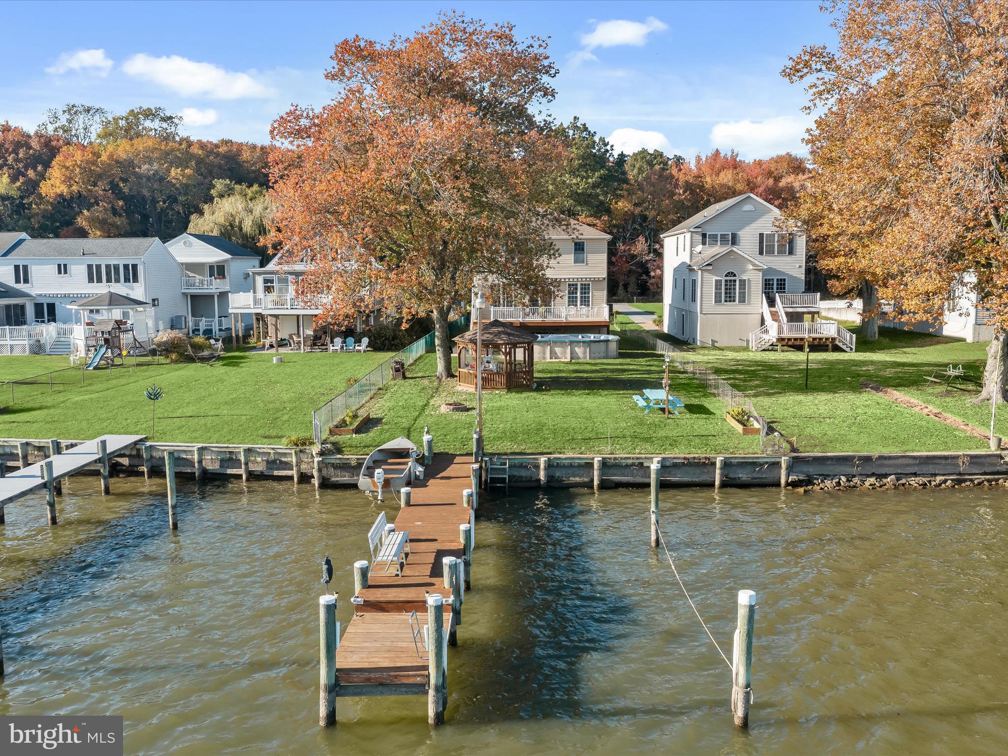 BOWLEYS QUARTERS - Residential