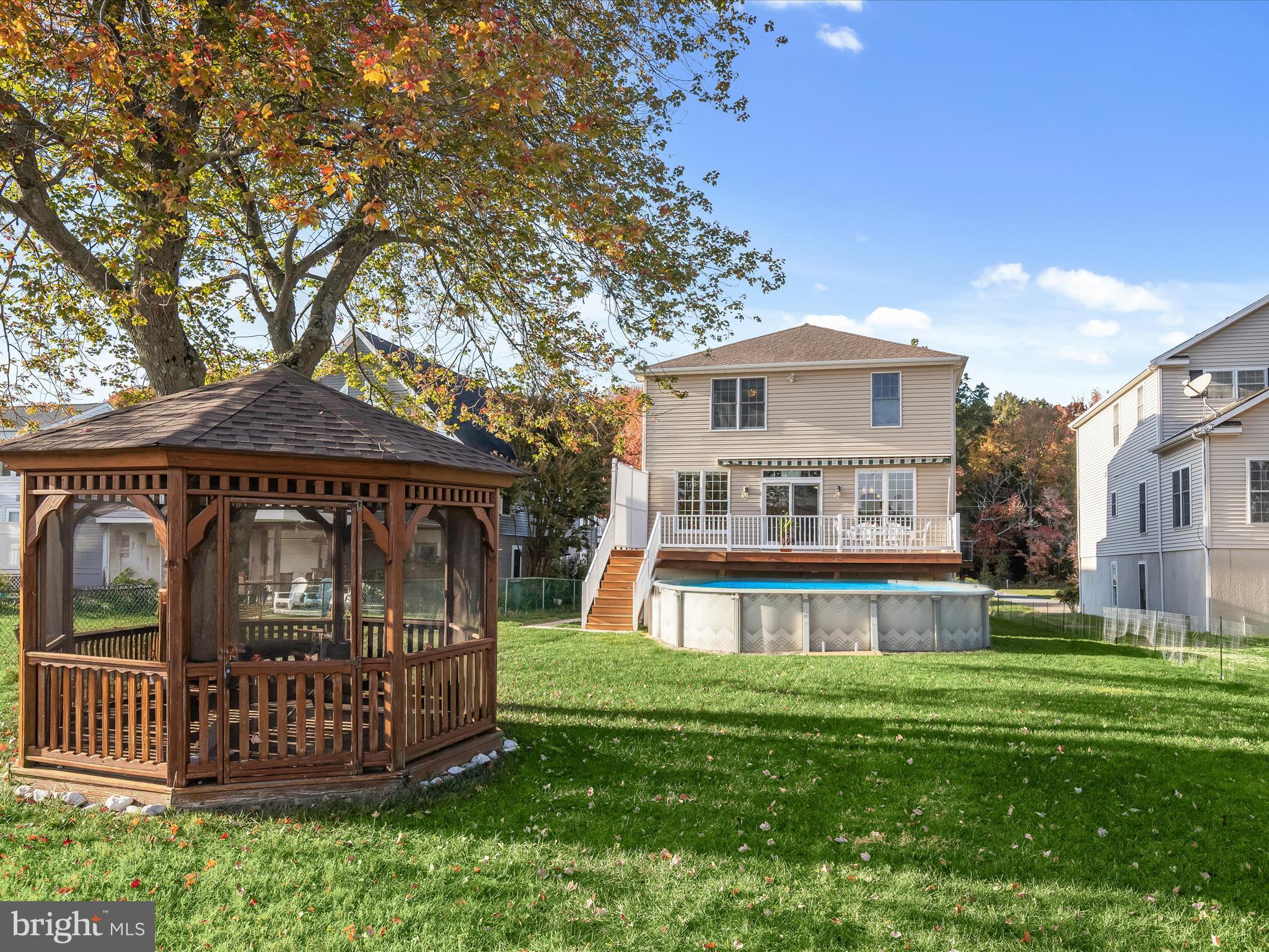 BOWLEYS QUARTERS - Residential