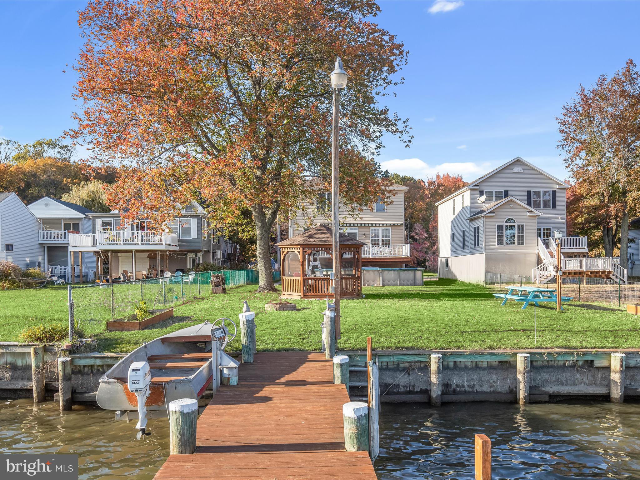 BOWLEYS QUARTERS - Residential