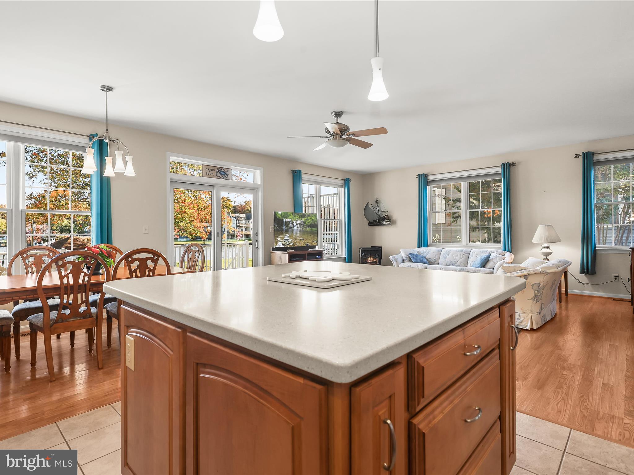 BOWLEYS QUARTERS - Residential