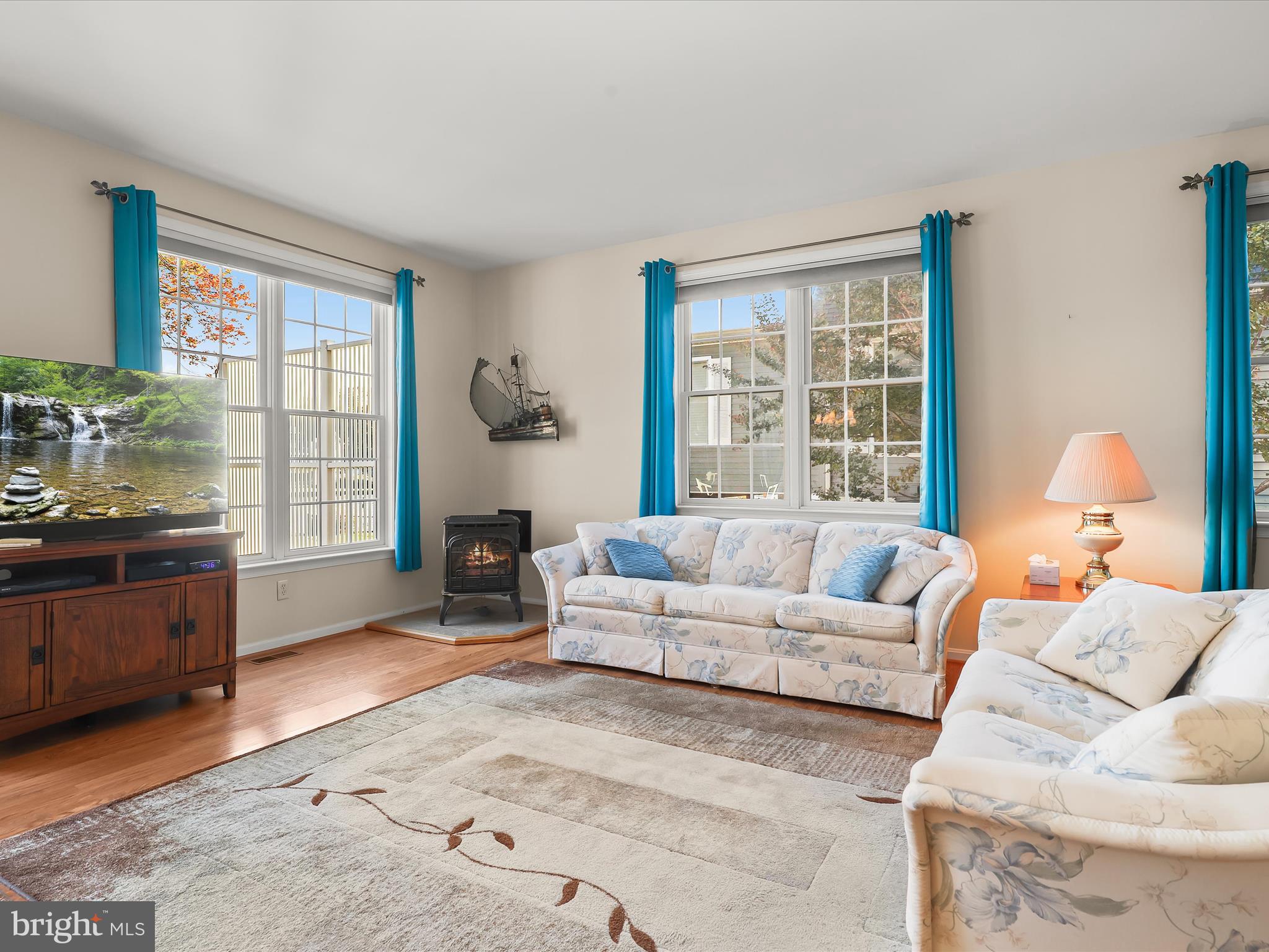 BOWLEYS QUARTERS - Residential