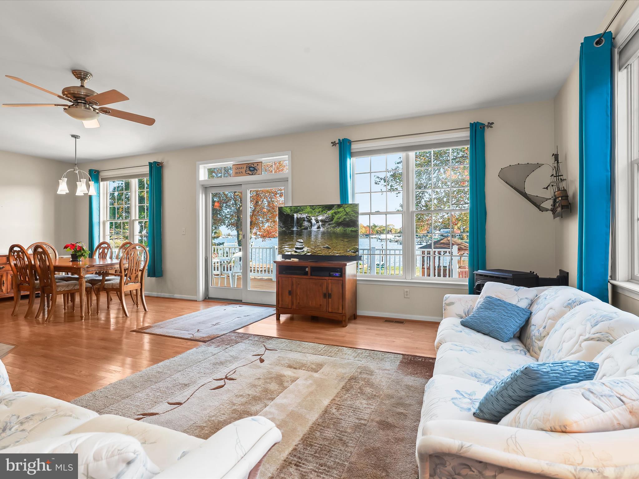 BOWLEYS QUARTERS - Residential