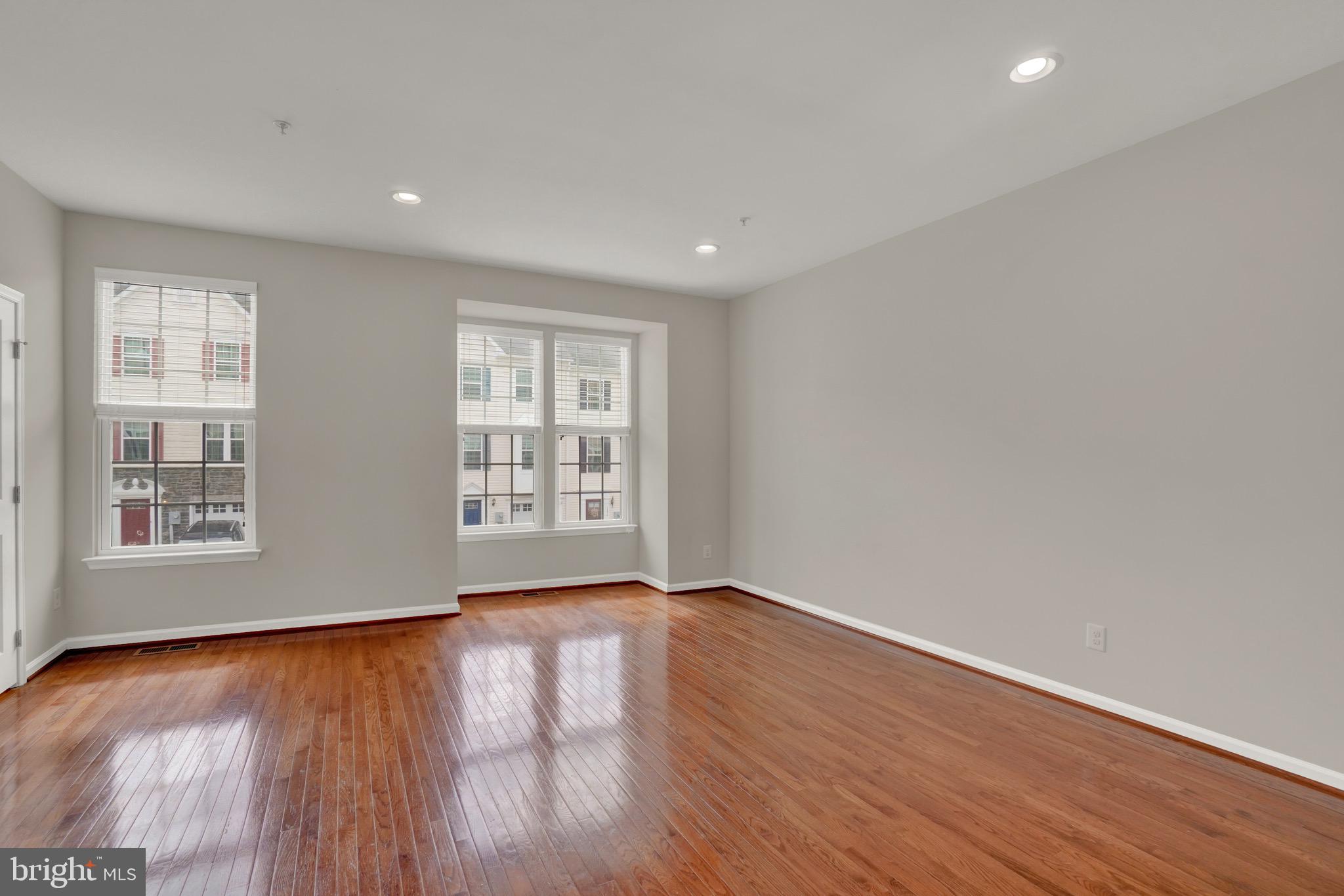 REGENTS GLEN - Residential