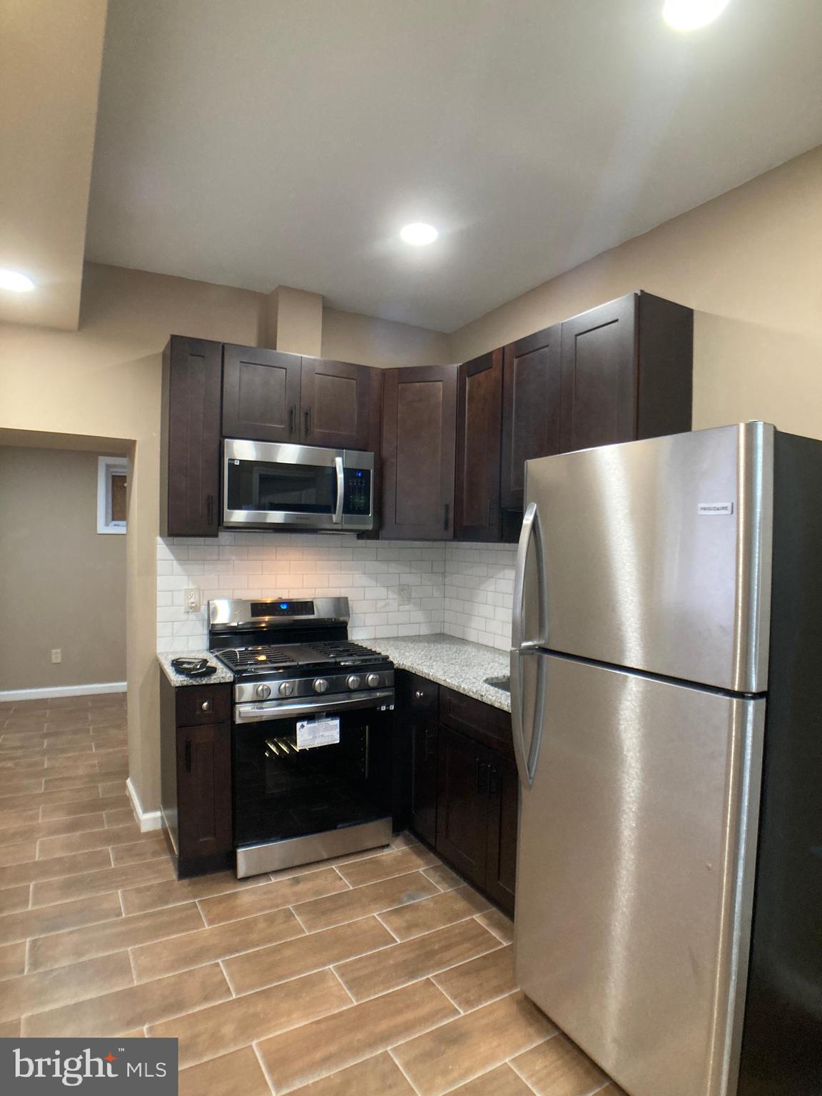 PORT RICHMOND - Residential