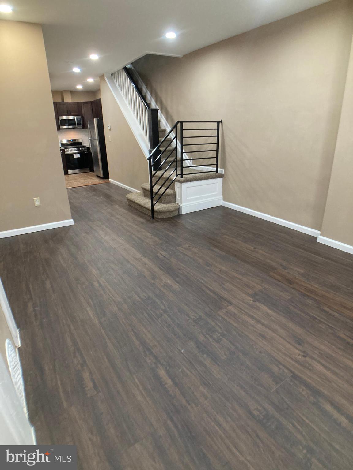 PORT RICHMOND - Residential