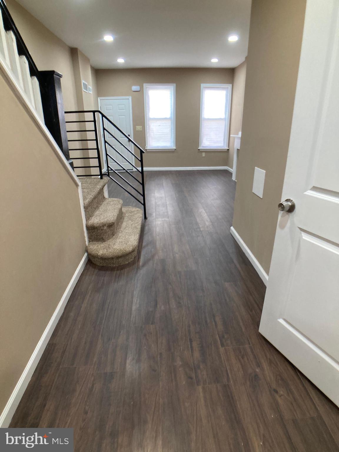 PORT RICHMOND - Residential