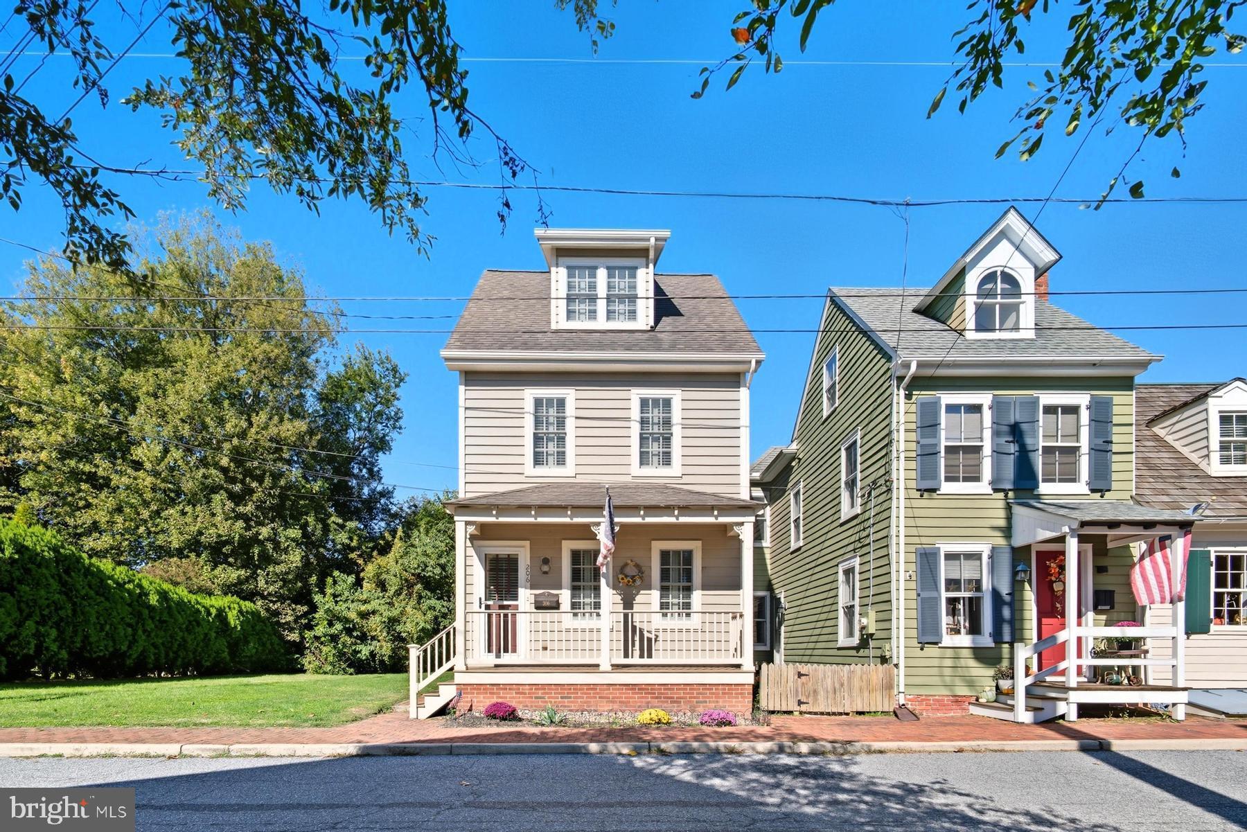 CHESTERTOWN HISTORIC DISTRICT - Residential