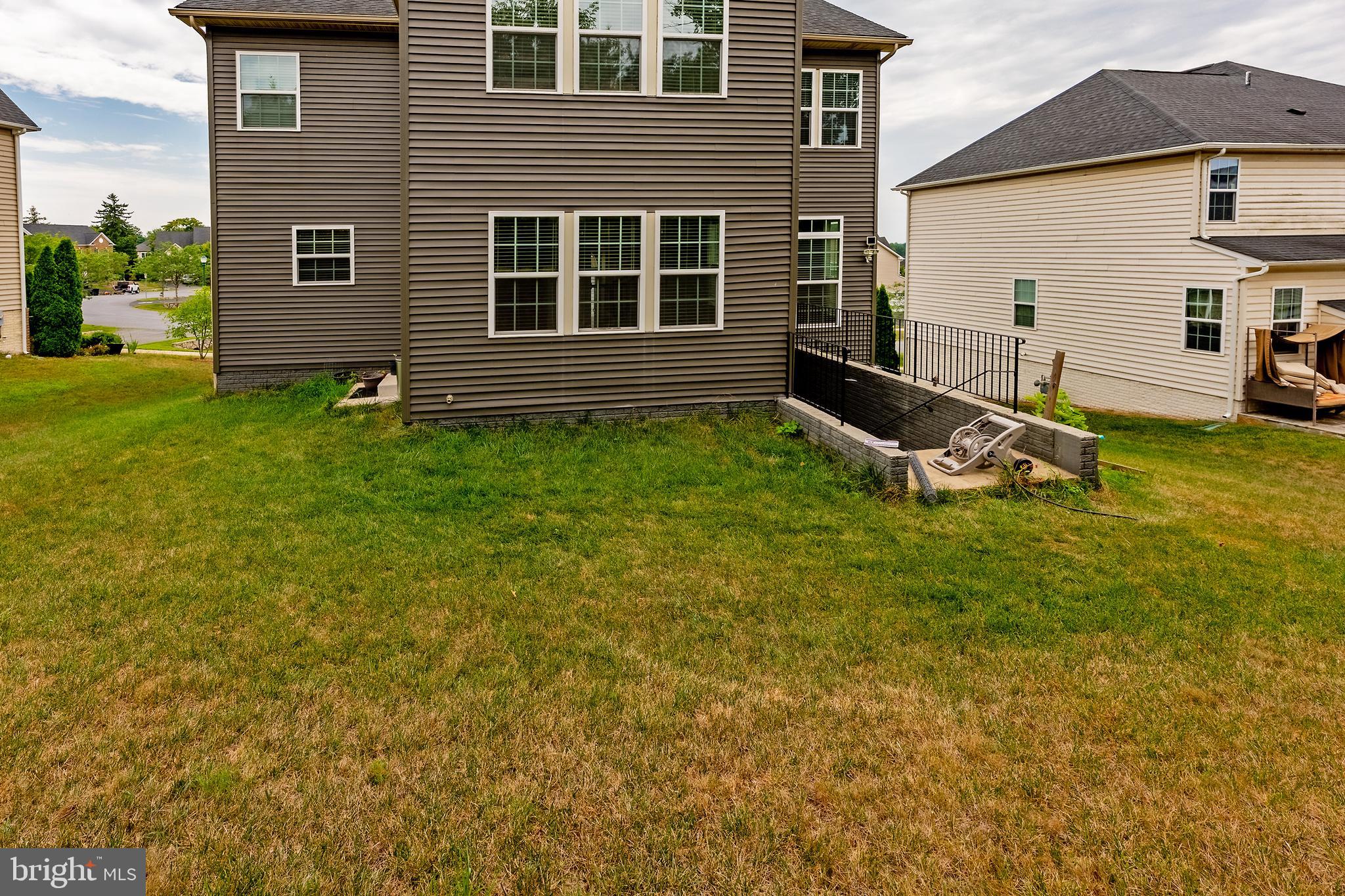 CLARKSBURG VILLAGE - Residential Lease