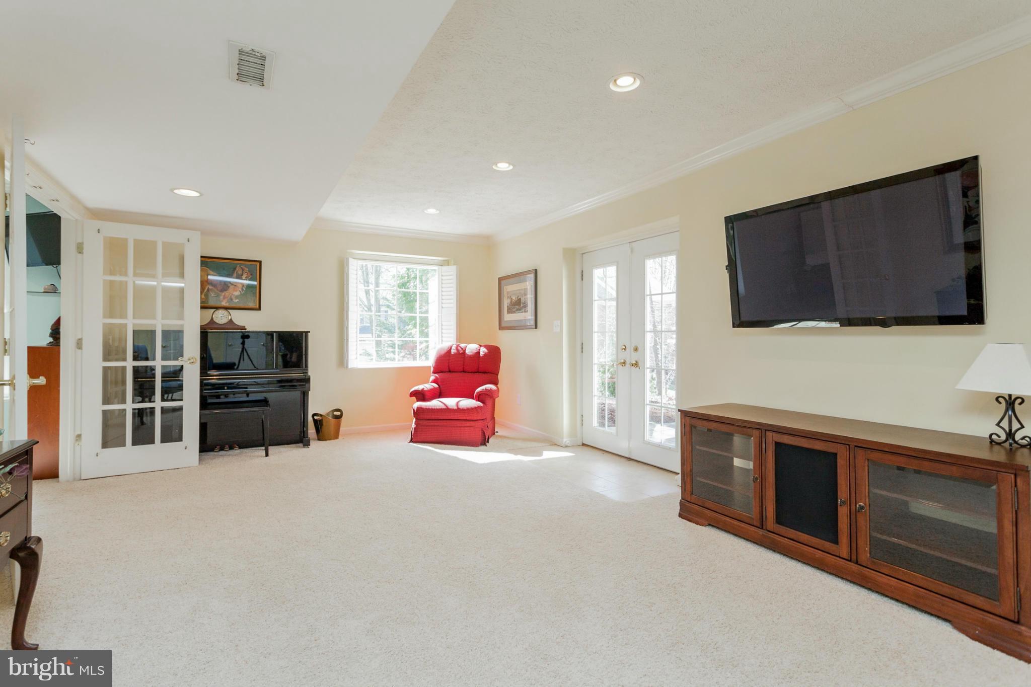 DURHAM MANOR - Residential