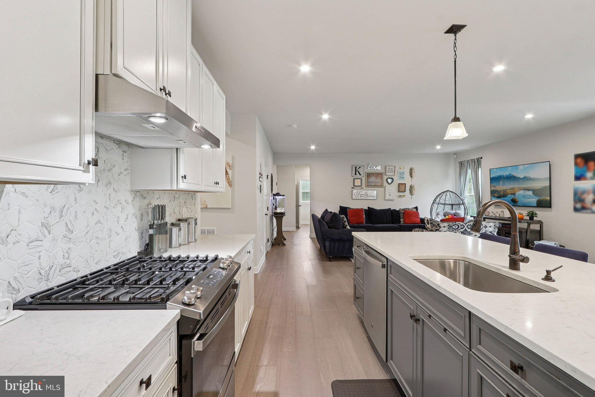 GRANVILLE ESTATES - Residential