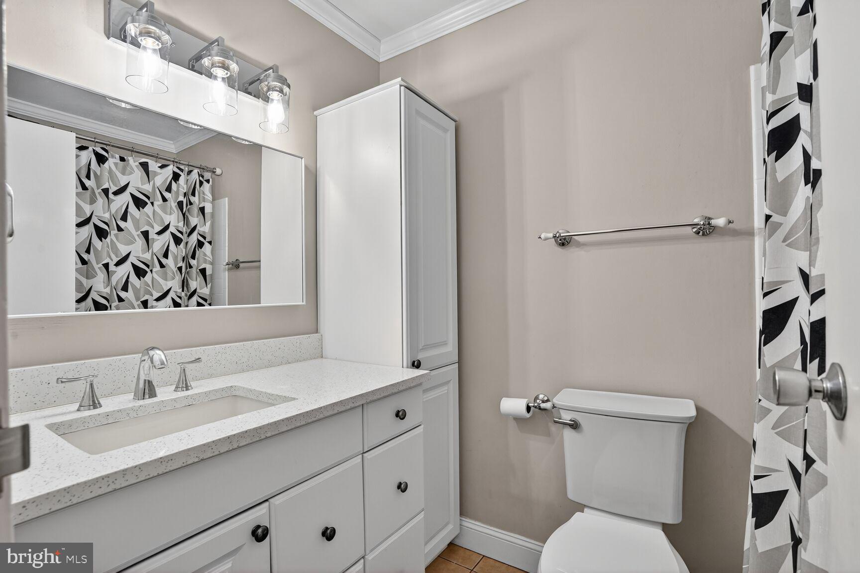 SOUTHGATE - Residential Lease