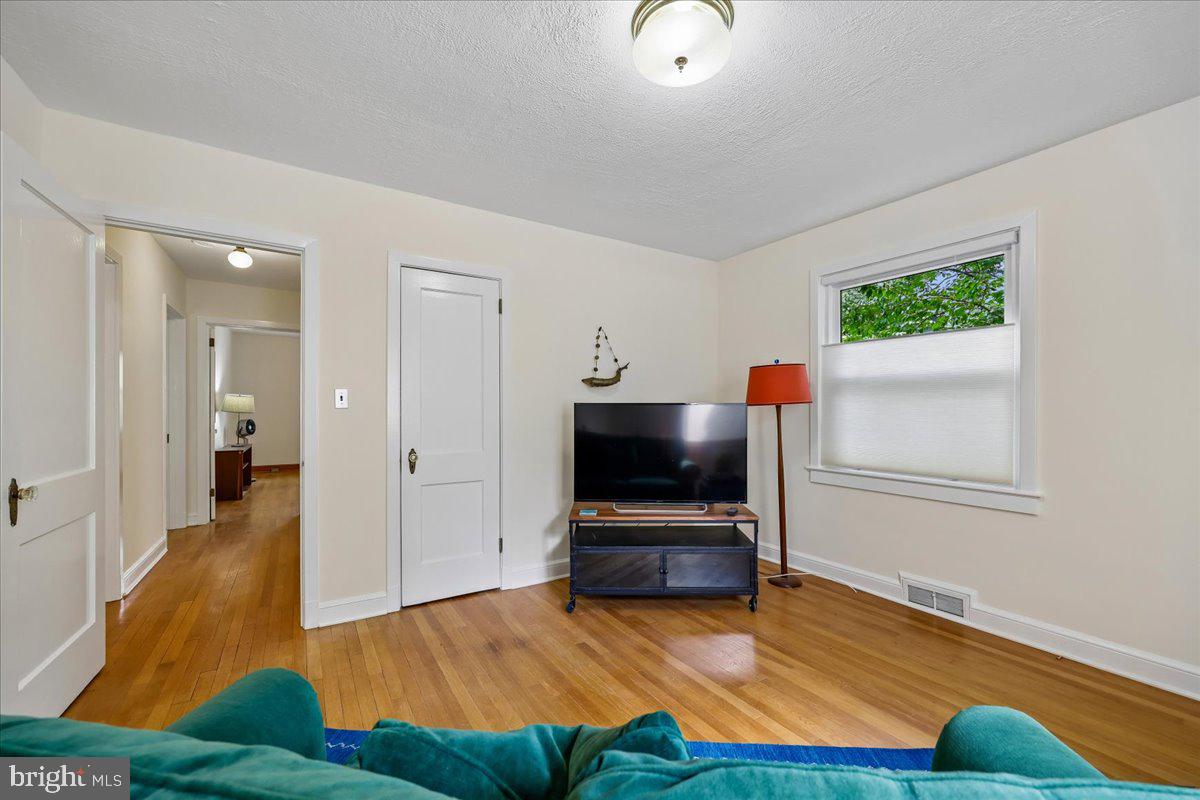TAKOMA PARK - Residential