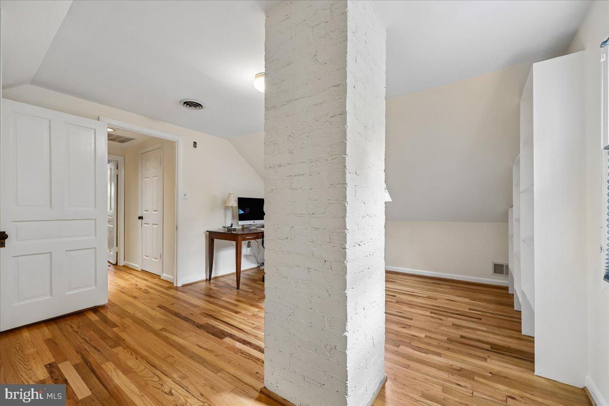 TAKOMA PARK - Residential