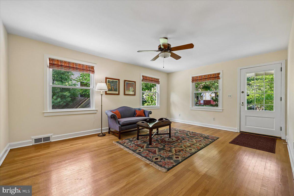 TAKOMA PARK - Residential
